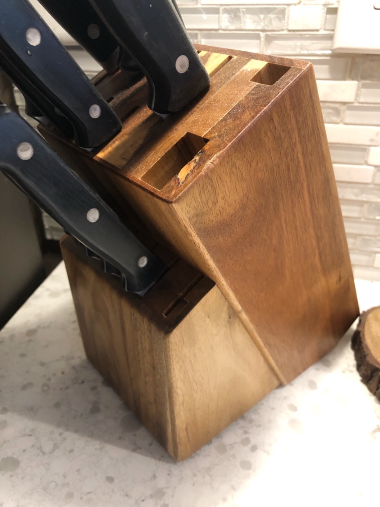 Coninx Acacia Wood Kitchen Knife Block - 15 Slots Knife Holder - Professional Quality Wood Knife Organizer - Secure Knife Stand To Keep Knives Neat & Sharp customer photo 1