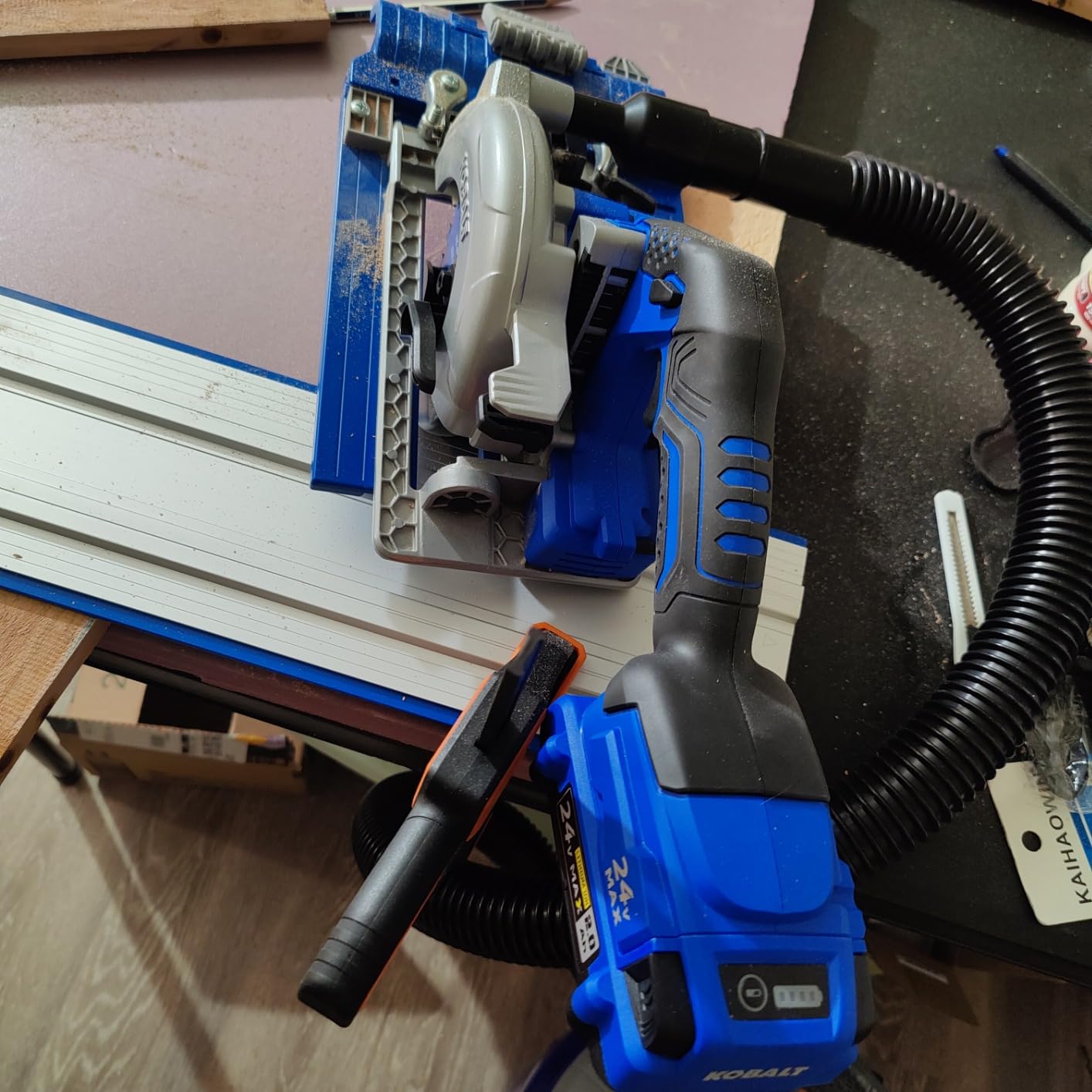Kreg KMA2700 Accu-Cut - Universal Track Saw Guide System - Cuts up to 50