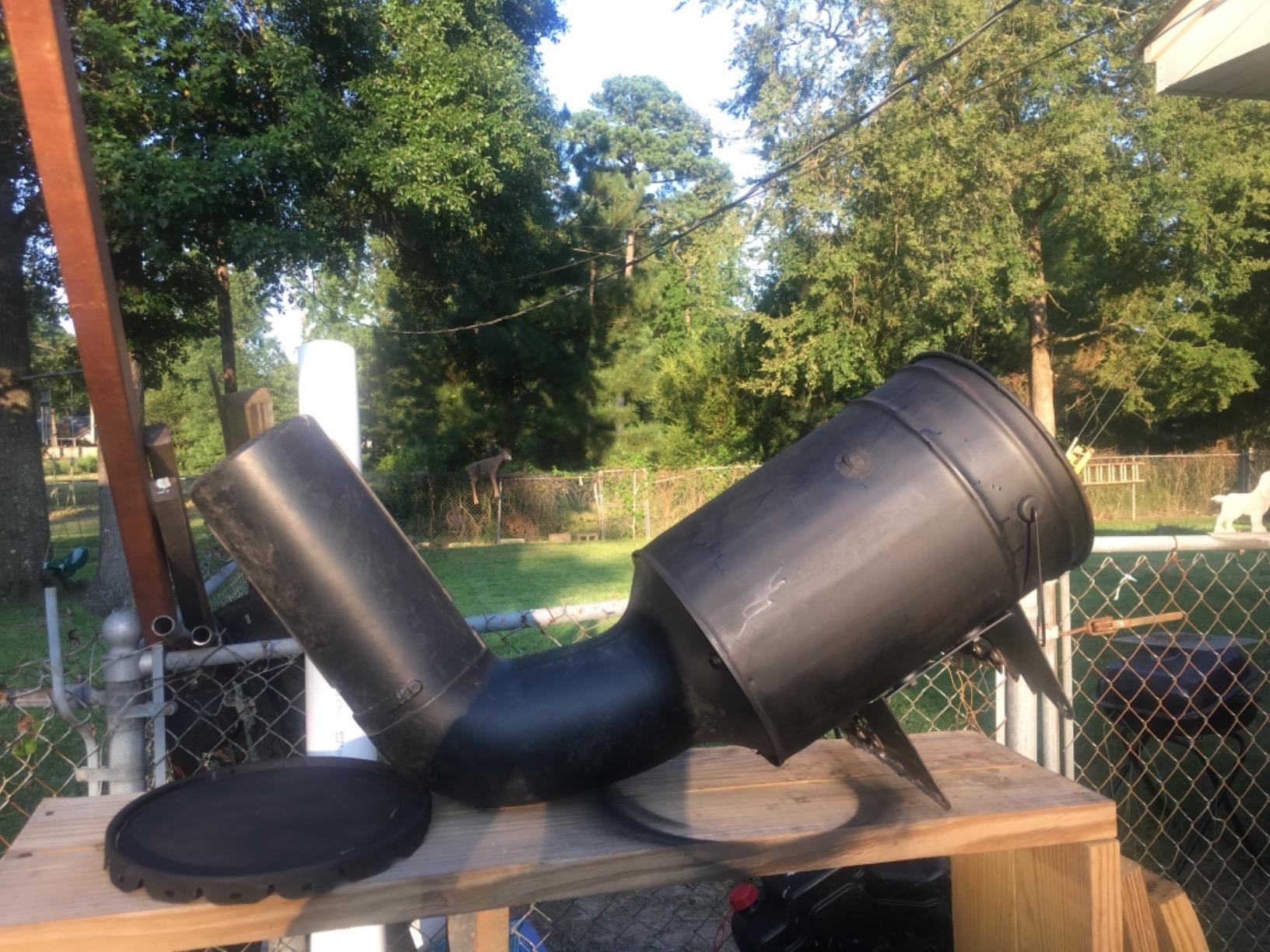 On Time T-Post Gravity Feeder, 80 lb. Capacity customer photo 2