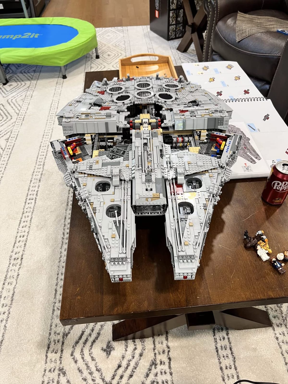 Star Wars Millennium Falcon - Building Set for Adults, Ages 16+ - Gift for Birthday - Movie Collectible Model Kit - Display in Home or Office - 75192 customer photo 2