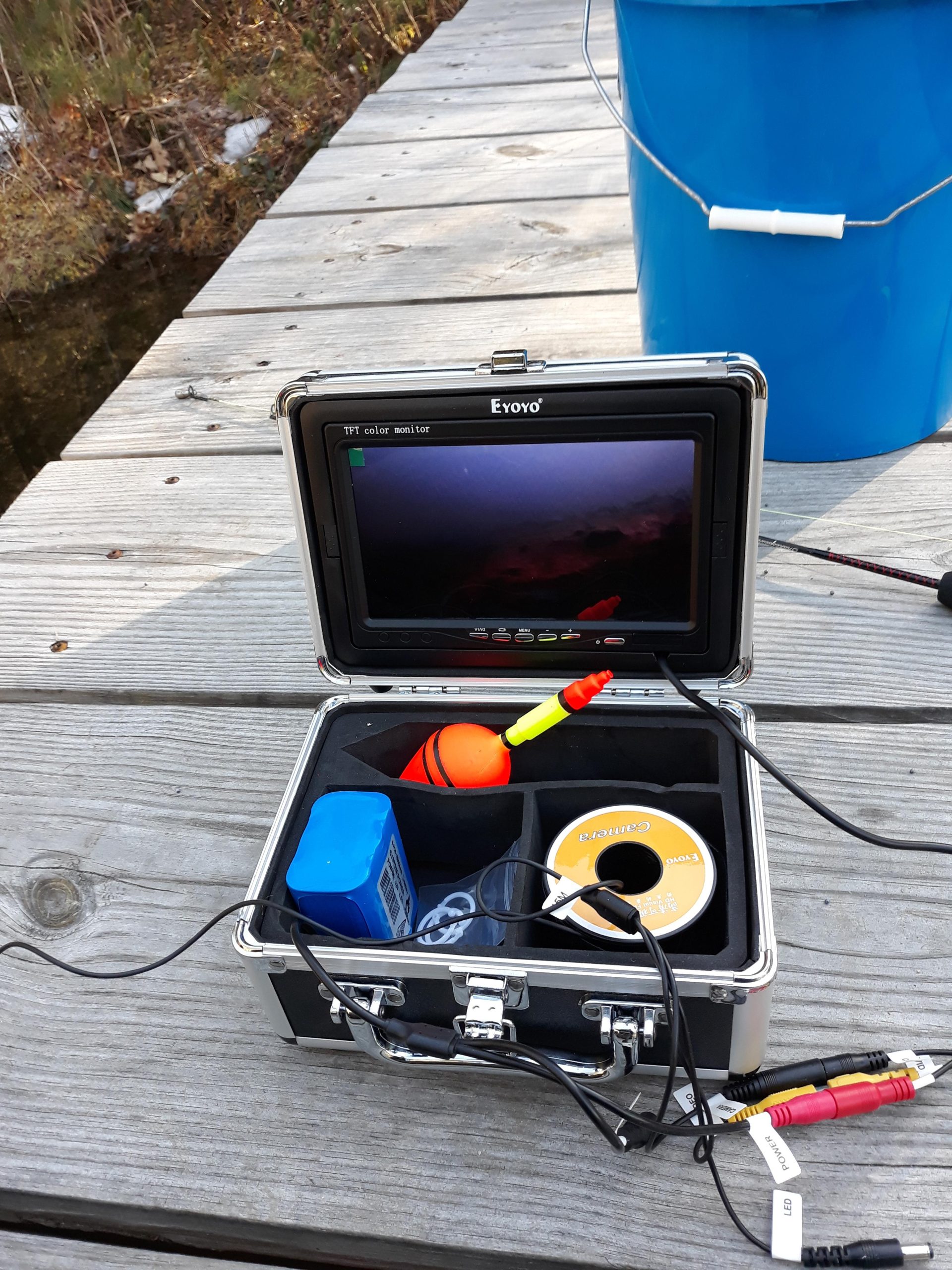 Eyoyo Underwater Fishing Camera 7 inch LCD Monitor Fish Finder 1000TVL | Waterproof Fishing Camera, 12pcs Infrared Lights, 4500mAh 8H Battery, Sun Visor, Portable Case For Lake, Boat, Ice Fishing customer photo 1