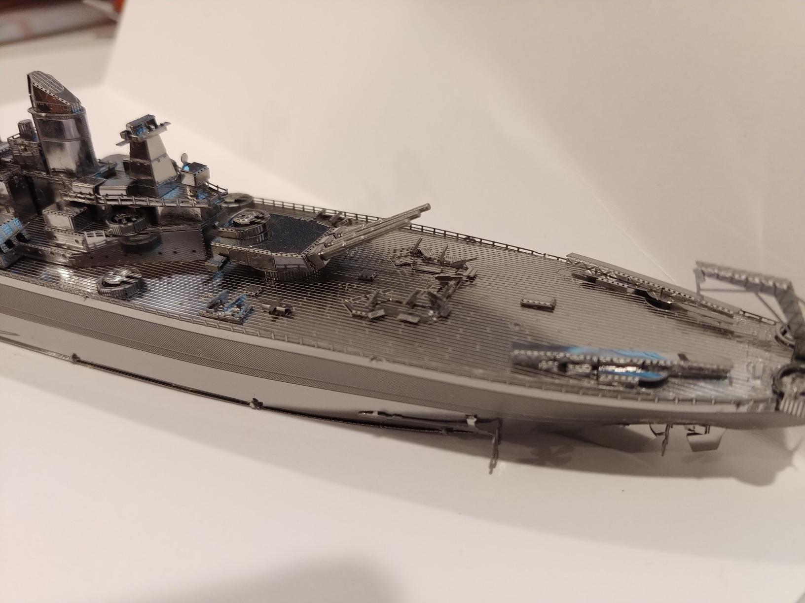 Fascinations Metal Earth Premium Series USS Missouri (BB-63) 3D Metal Model Kit customer photo 1