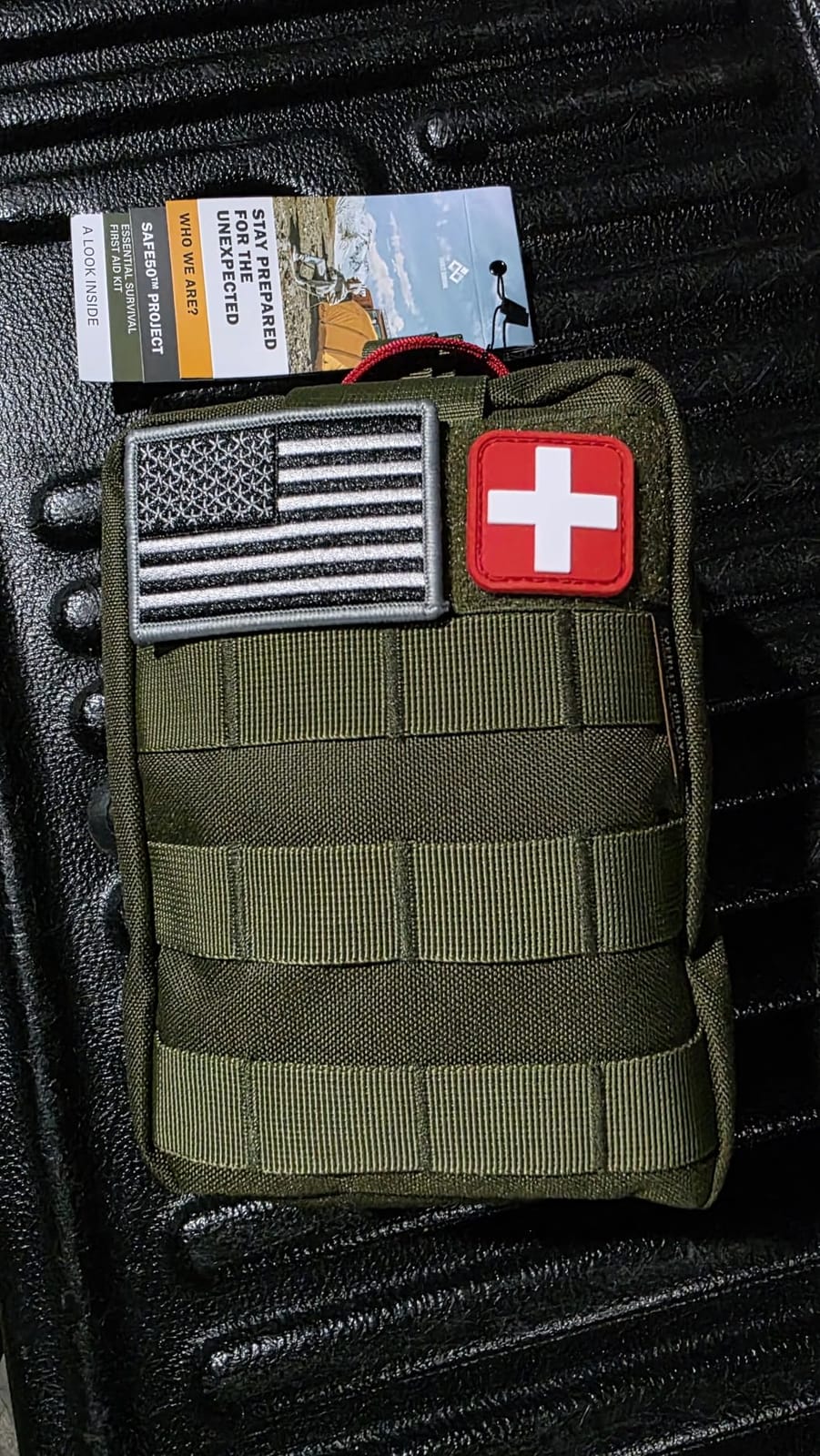 EVERLIT 250 Pieces Survival First Aid Kit IFAK EMT Molle Pouch Survival Kit Outdoor Gear Emergency Kits Trauma Bag for Camping Boat Hunting Hiking Home Car Earthquake and Adventures customer photo 1