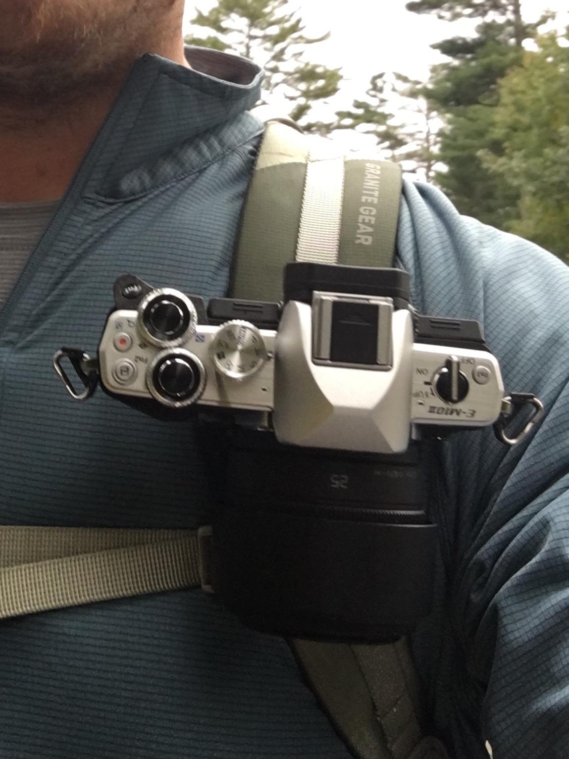 Peak Design Capture Camera Clip V3, Black with Plate, Holds DSLR, Compact and Point and Shoot Bodies, Secure, Stable and Accessible, Attaches to Straps and Belts, Quick Release, 200 lb Capacity customer photo 2