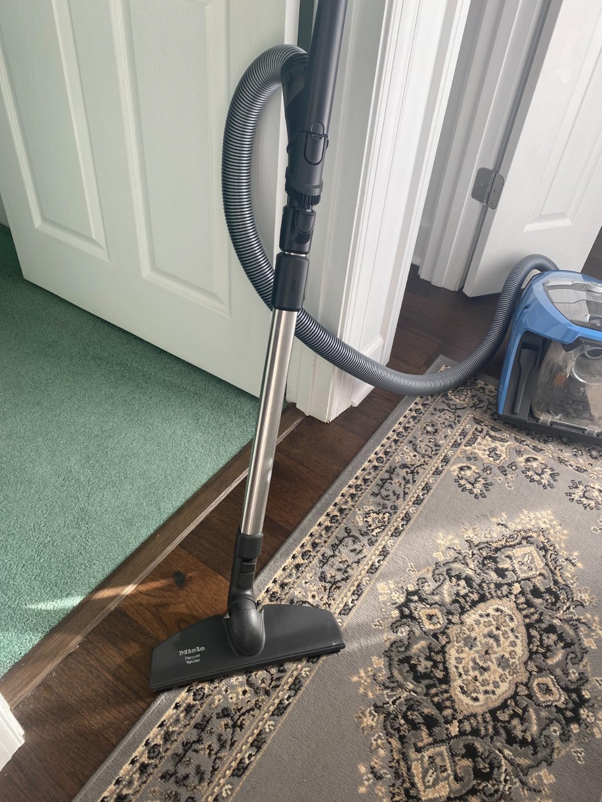 Miele Blizzard CX1 Turbo Team Bagless Canister Vacuum, Tech Blue customer photo 2