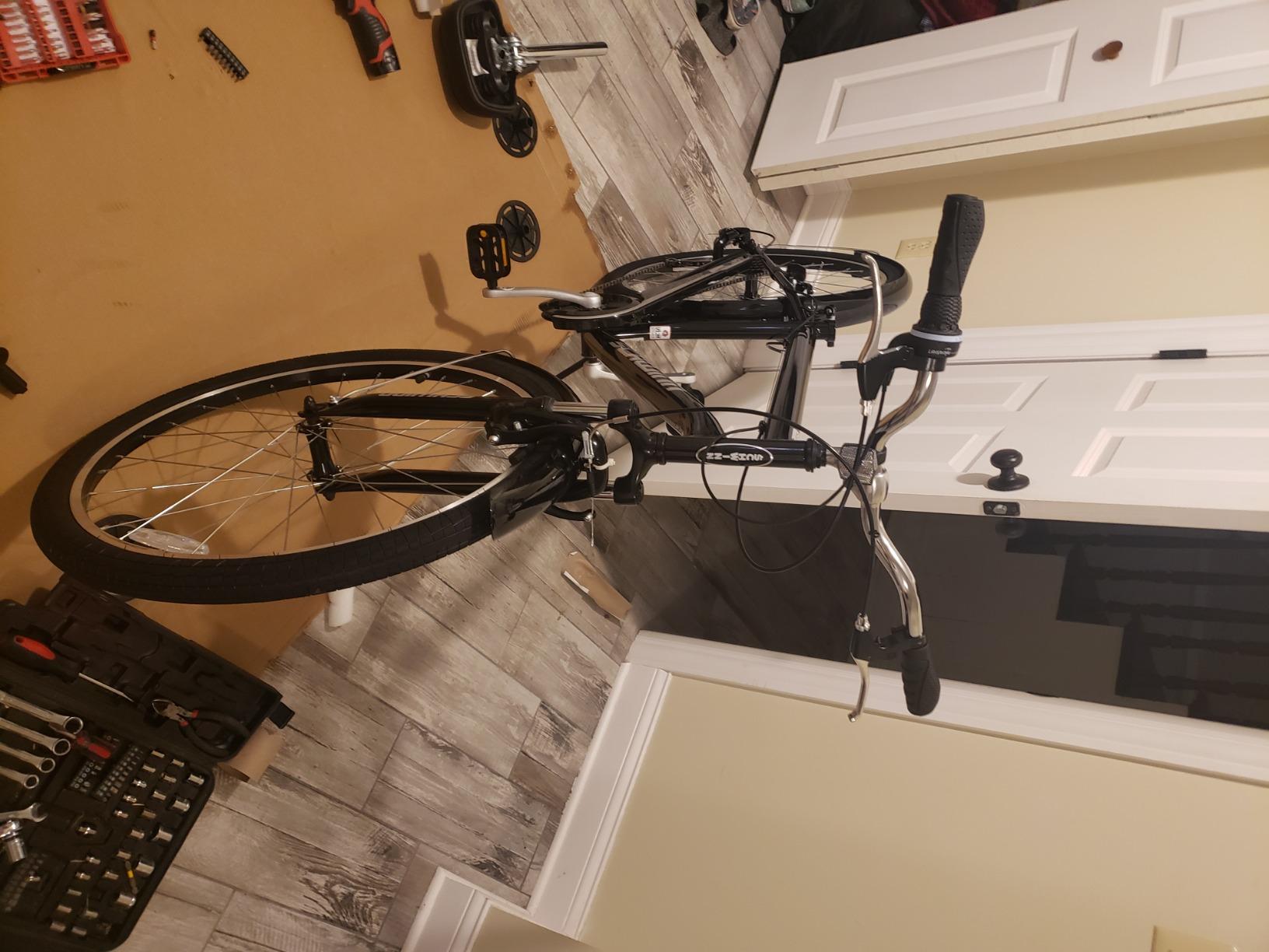 Schwinn Suburban Adult Comfort Bike, Men and Women, 26-Inch Wheels, 7 Speed Drivetrain, 16 or 17-Inch Aluminum Frame, Alloy Linear Hand Brakes customer photo 1