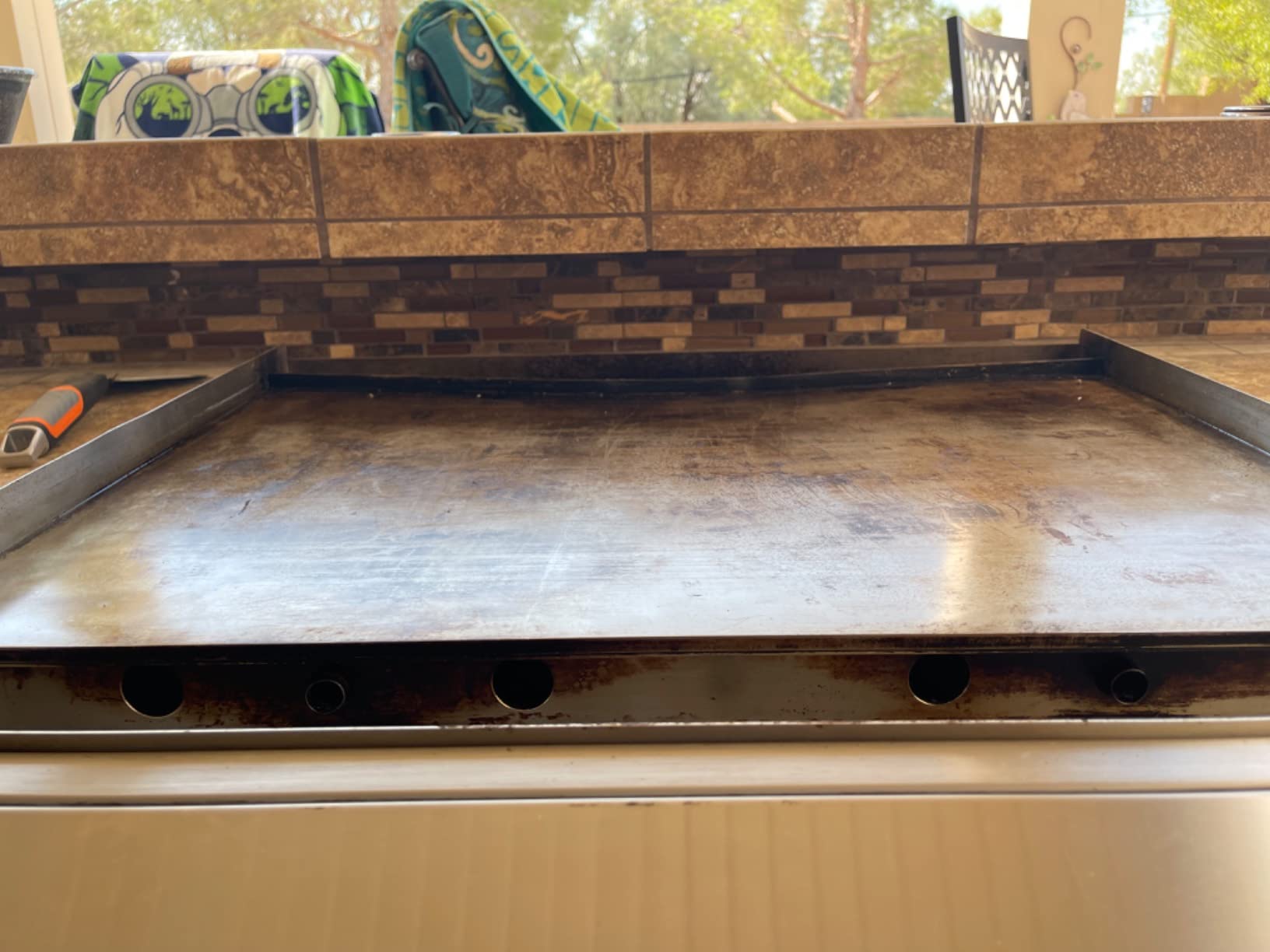 Blaze Premium LTE Built-In Natural Gas Griddle | 30-Inch Stainless Steel Flat Top with 36,000 BTUs | Illuminated Control Knobs | Push-and-Turn Flame Thrower Ignition | BLZ-GRIDDLE-LTE-NG customer photo 1