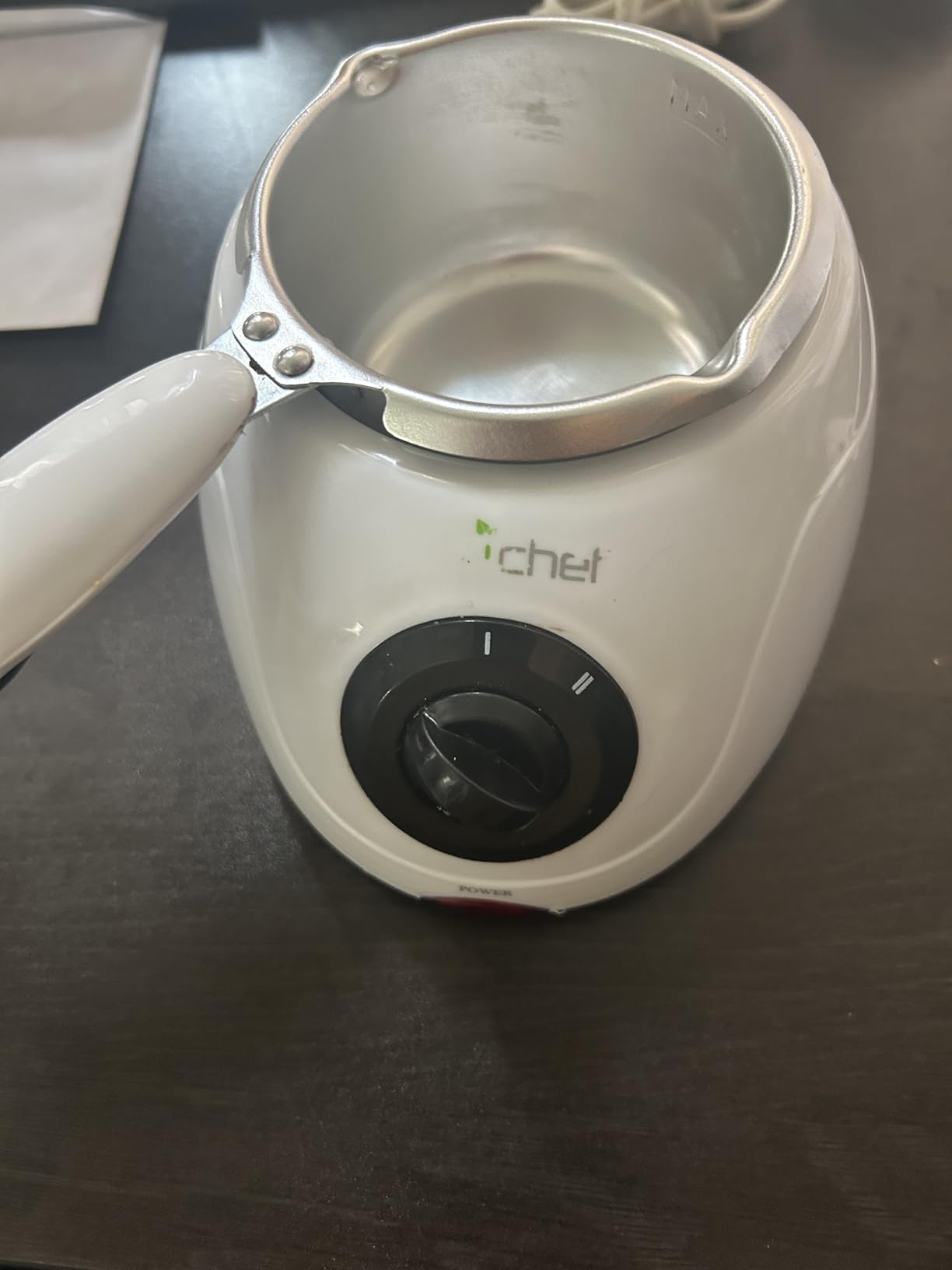 NutriChef Electric Fondue Pot | 25W Chocolate Melting Warmer | 8.8 Oz Capacity | Keep Warm Dipping Function & Removable Pot | Perfect for Melting Chocolate, Butter & Cheese | White customer photo 1