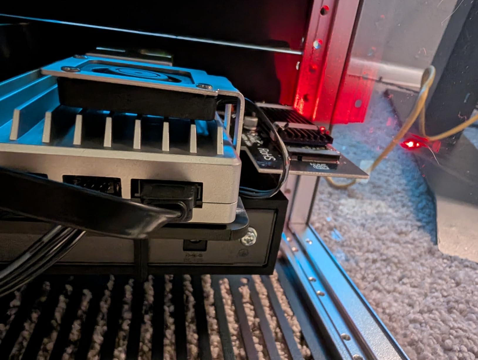 GLOTRENDS M.2 NVMe to PCIe 4.0 X4 Adapter with Heatsink (22x70mm) for NVMe SSD customer photo 2