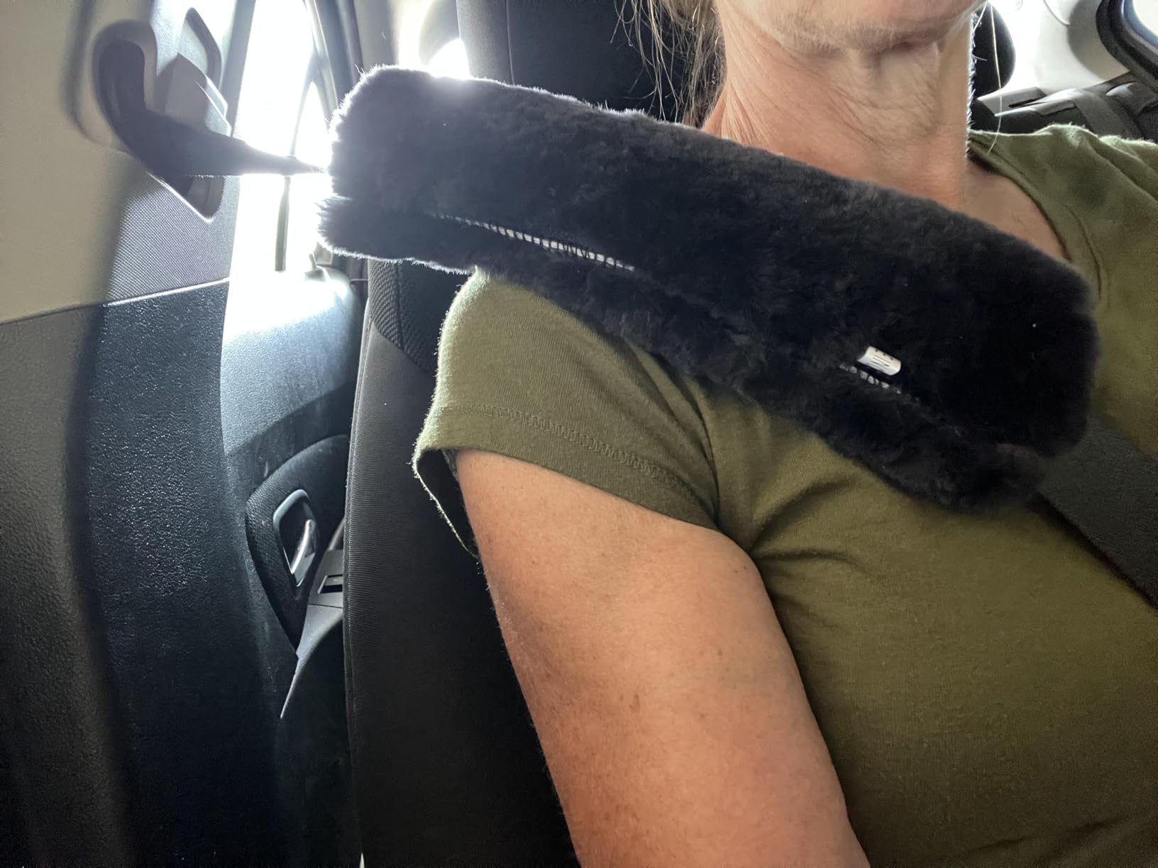 OGLAND 2 Pack Sheepskin Car Seat Belt Cover Pads | Wool Seatbelt Cushions | Fuzzy Soft Seat Belt Should Pad Cushion Protect Neck | Stylish Luxury Appearance | Improve Comfort for Women | Natural Wool customer photo 1