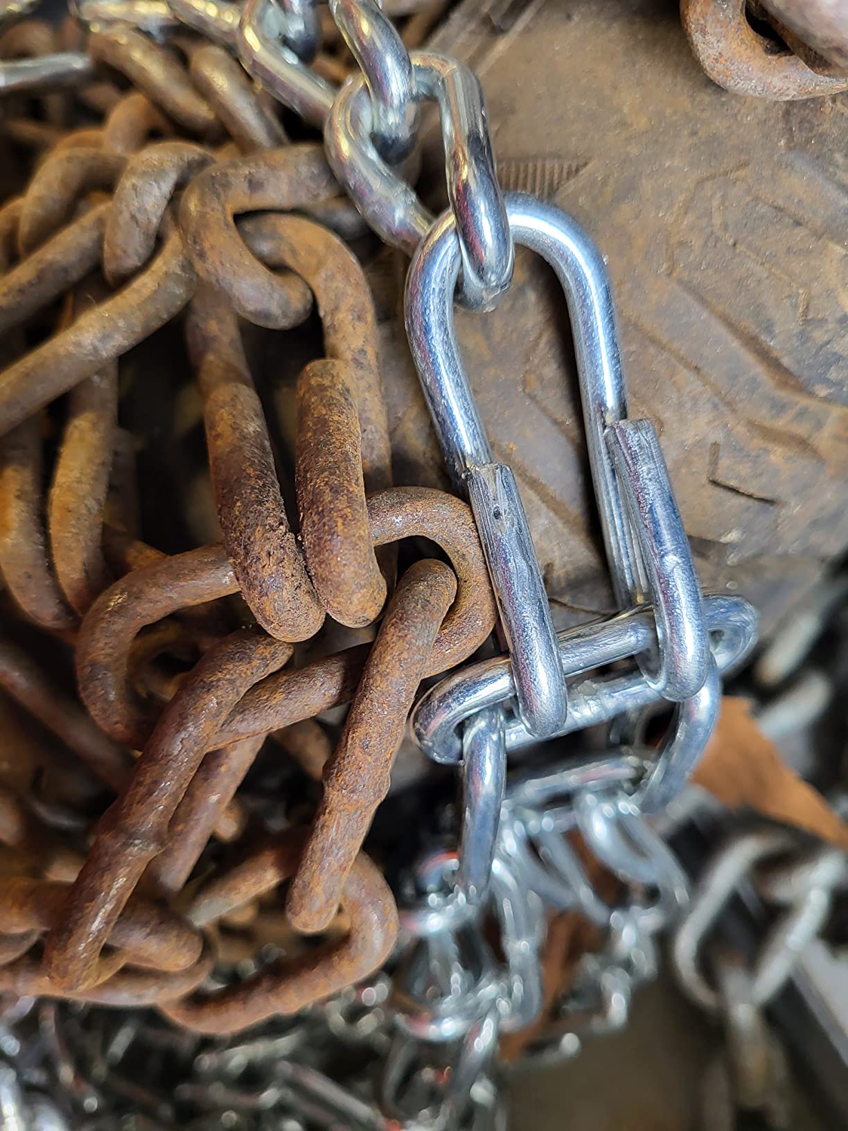 TireChain.com 26x12-12 2-Link Ladder Tire Chains - Heavy Duty - Set of 2 customer photo 2
