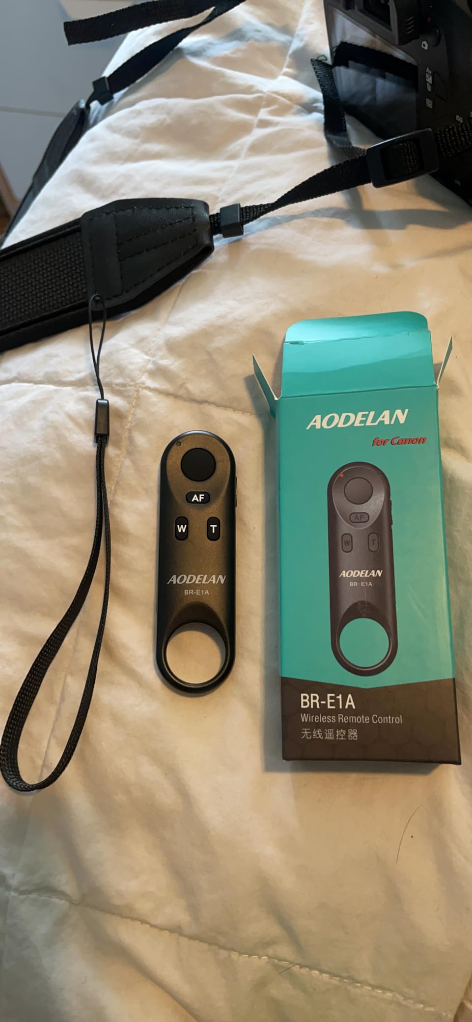 AODELAN Camera Remote Control for Canon EOS RP, EOS R, R5, R6, M50, M50 II | 6D Mark II, 77D, 850D, 800D, 200D, 250D, EOS Rebel SL2, Rebel T7i, T8i, 90D, EOS M6 Mark II, SX70 HS; Replaces Canon BR-E1 customer photo 1