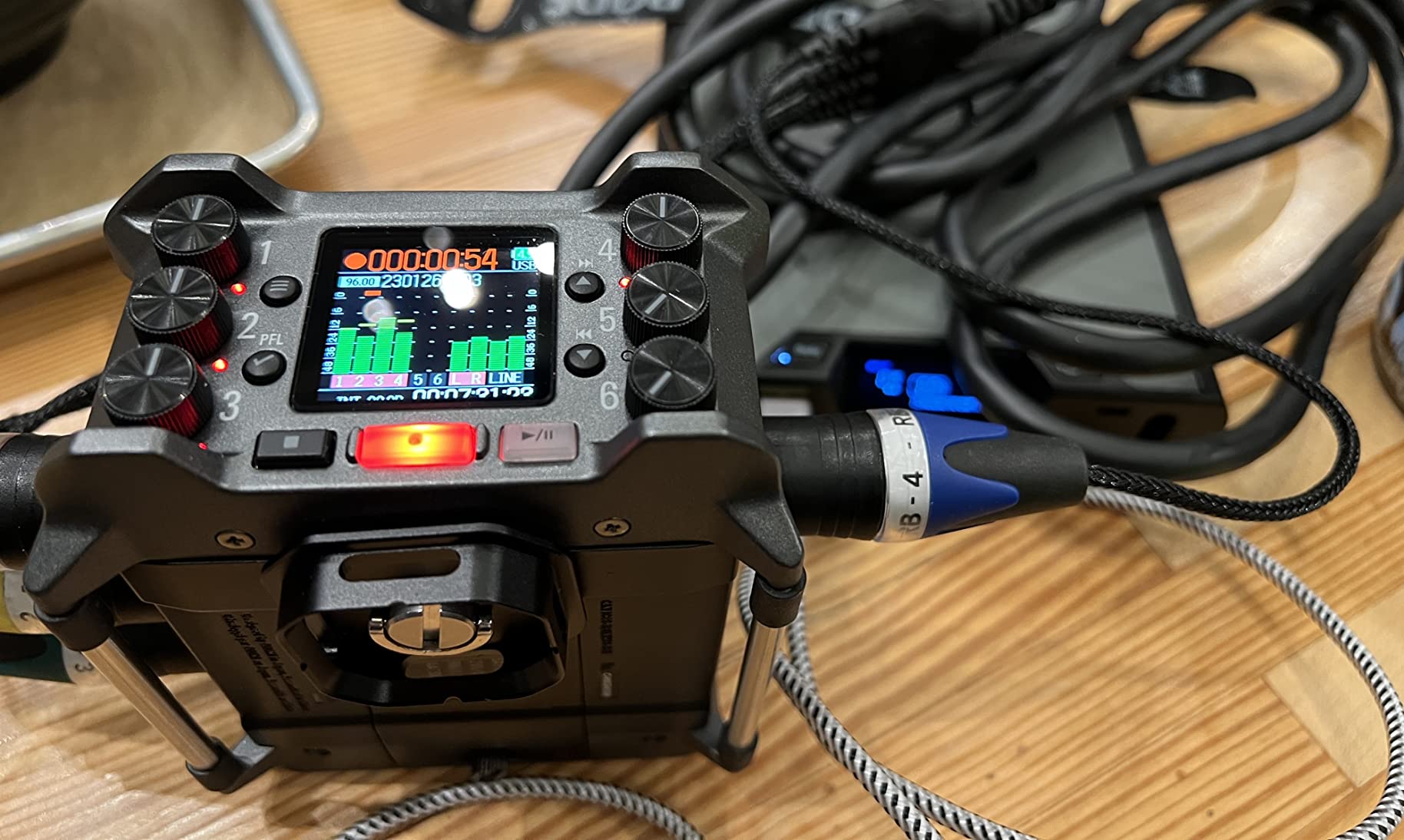 Soundfield by RØDE NT-SF1 Premium Ambisonic VR Microphone with Location Recording Kit and Ambisonic Processor Plugin customer photo 1