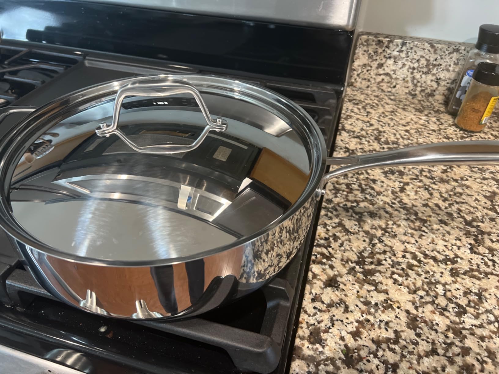 Tramontina Signature Tri-Ply Clad Stainless Steel 6-Quart Saute Pan | Induction-Ready Cooking Pan, Dishwasher-Safe, NSF-Certified, Made in Brazil customer photo 1