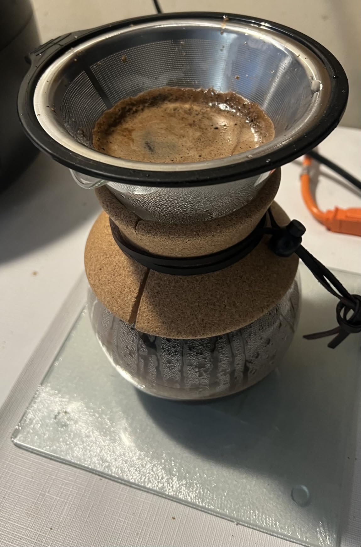 Bodum 34oz Pour Over Coffee Maker, High-Heat Borosilicate Glass with Reusable Stainless Steel Filter and Cork Grip - Made in Portugal customer photo 1