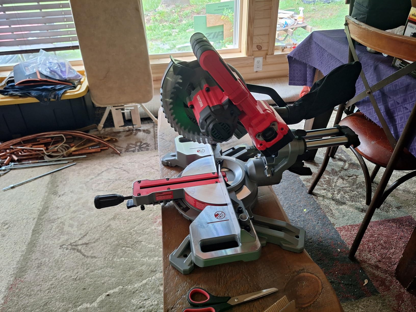 CRAFTSMAN V20 Cordless Sliding Miter Saw, 7-1/4 inch, Single Bevel, Battery and Charger Included (CMCS714M1) customer photo 2
