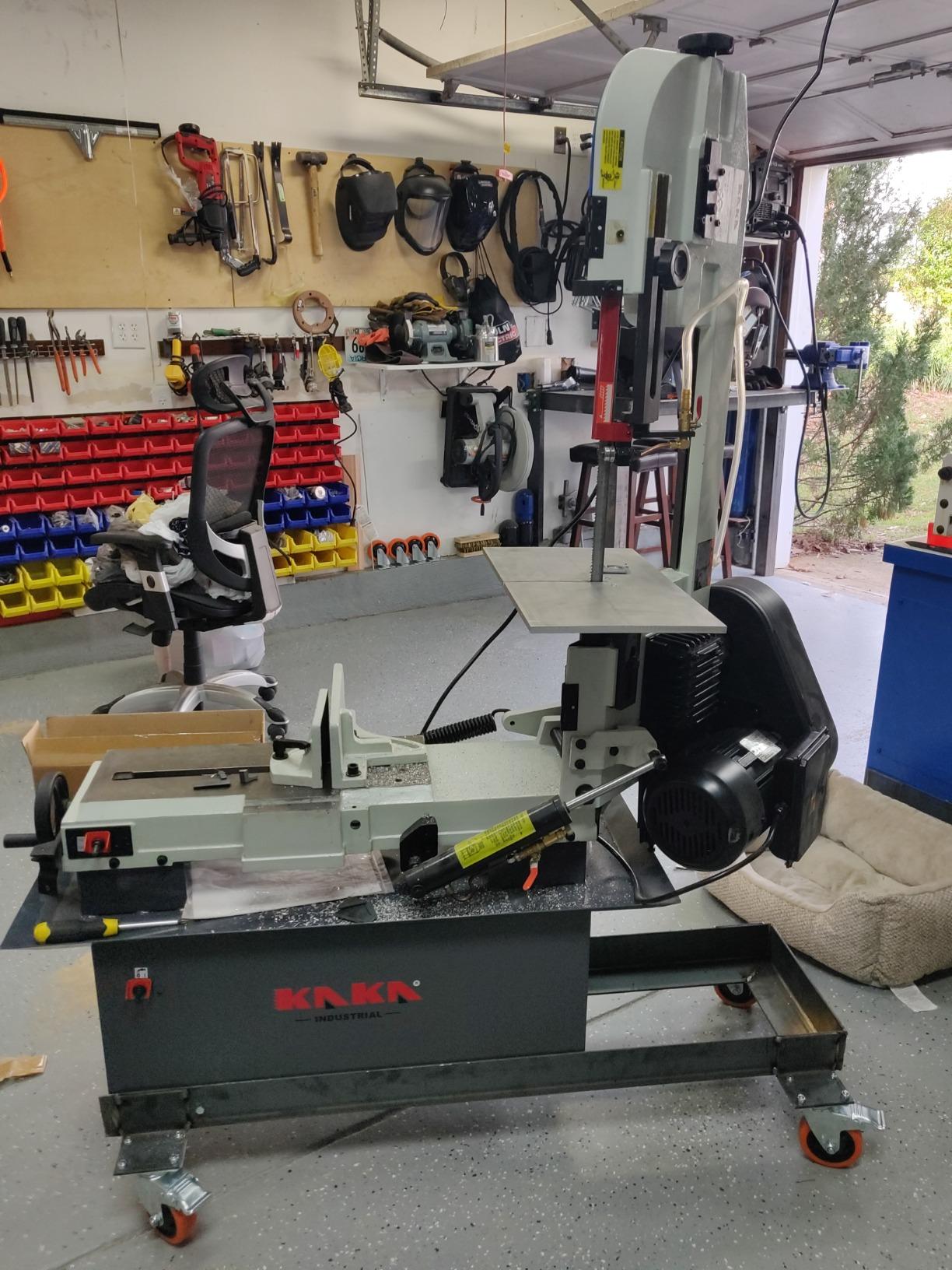 Metal Band Saw, 7 x 12 in, KAKA INDUSTRIAL BS-712N | 115V/230V, hydraulic feed, coolant,1.5 HP single-phase motor customer photo 2