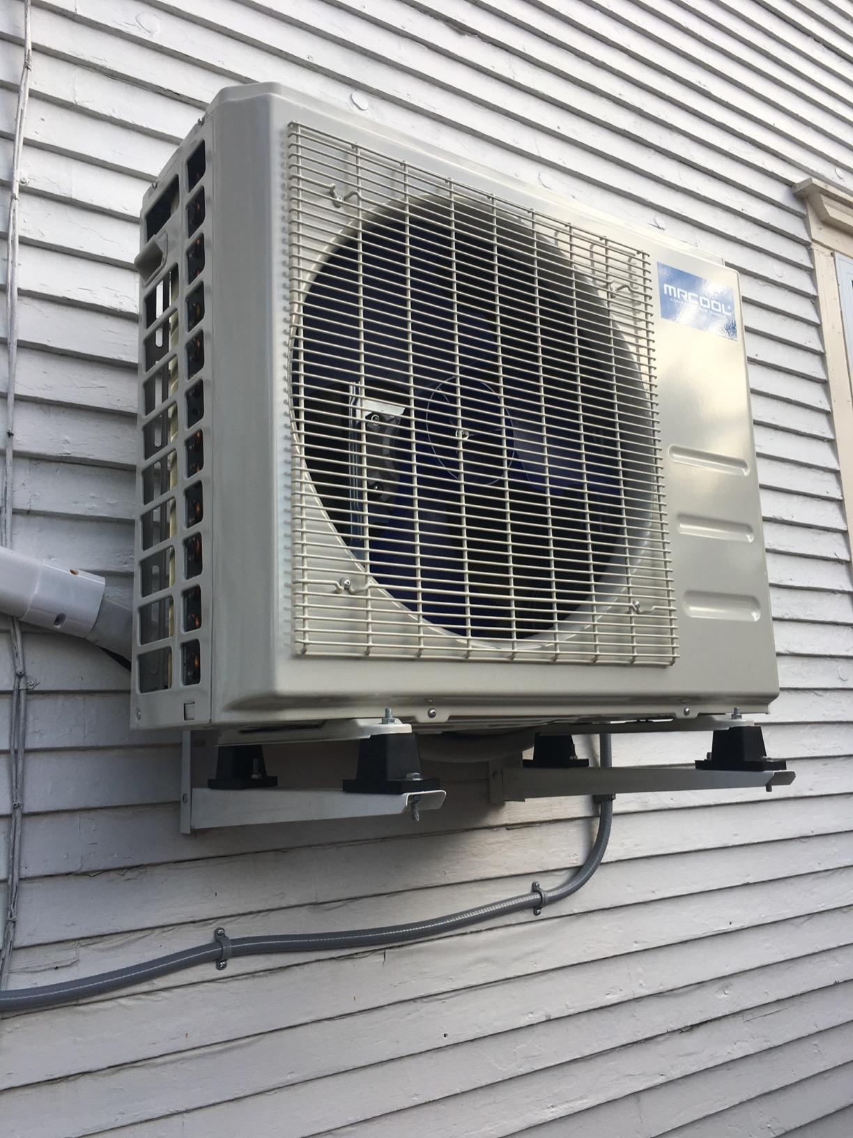MRCOOL 24000 BTU 230V Ductless Inverter Mini Split Air Conditioner & Heat Pump System, Advantage Series - Wall-Mounted AC Unit w/Heating and Cooling for Home, Office & Commercial Space customer photo 2