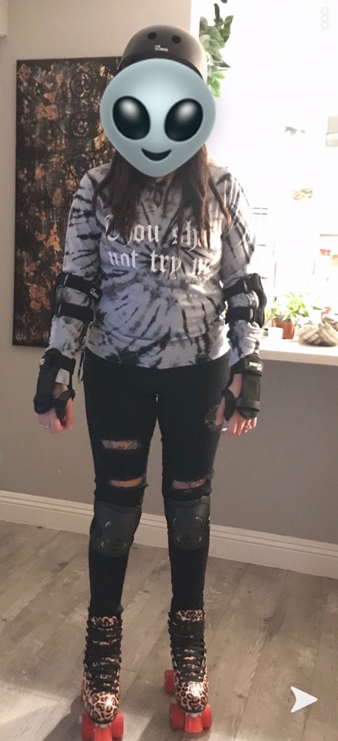 JBM Adult & Youth Skating Protective Gear Set, Skateboard Helmet, Knee Pads and Elbow Pads with Wrist Guards Set for Inline Roller Skating, Scootering, Skateboarding customer photo 2