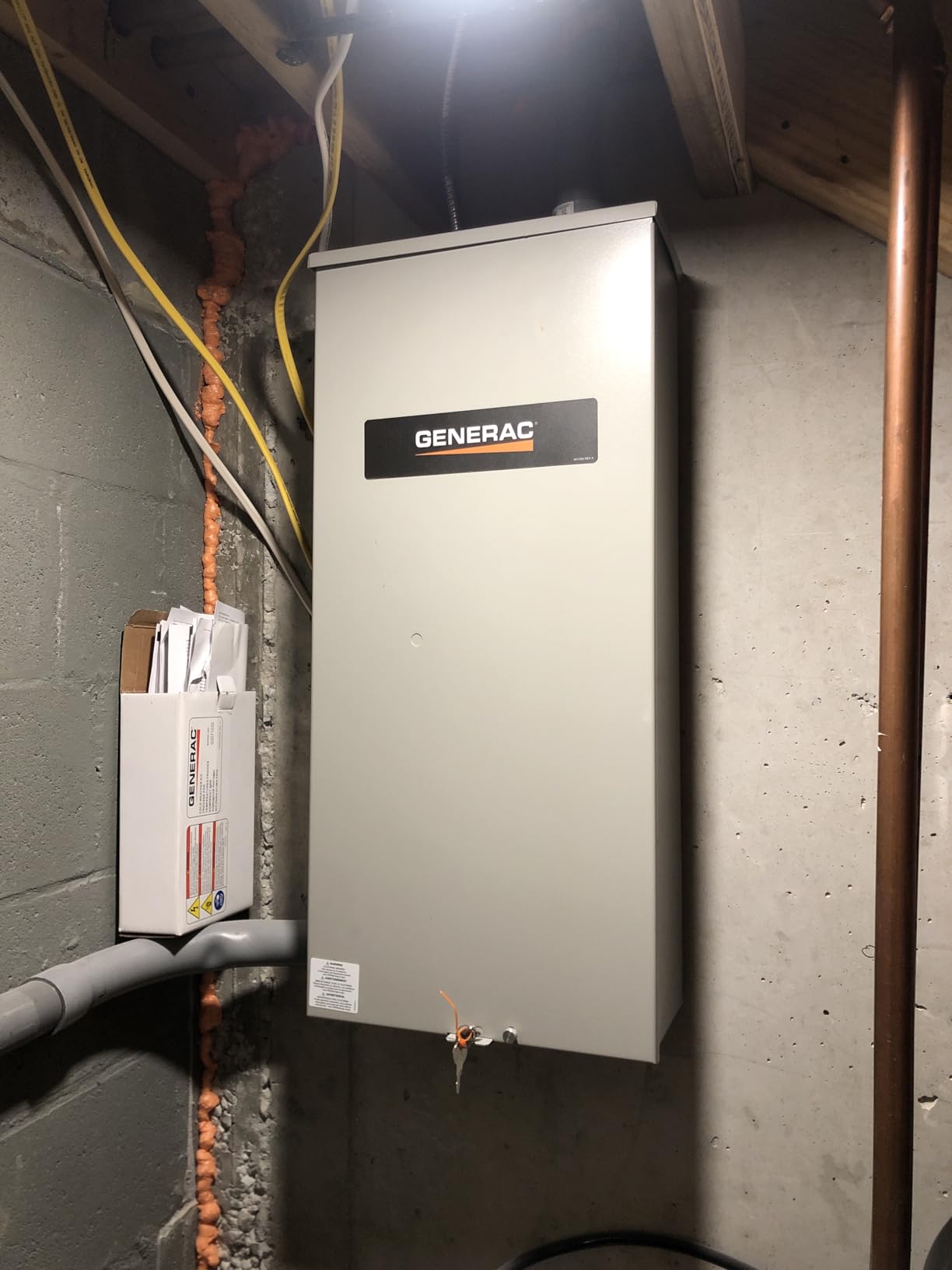Generac RXG16EZA3 16-Circuit 100 Amp ATS - NEMA 3 CUL: Reliable Transfer Switch with Integrated Load Center for Essential Circuit Backup customer photo 1