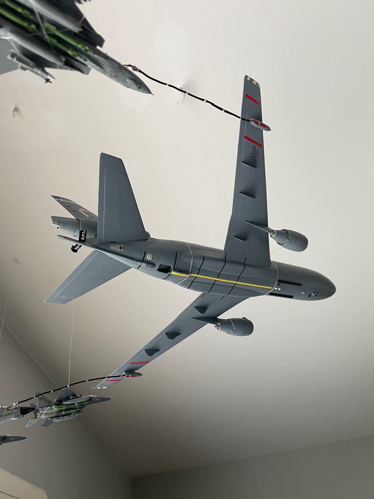 AMP 144-004 - 1/144 - McDonnell Douglas KC-10 Extender customer photo 1
