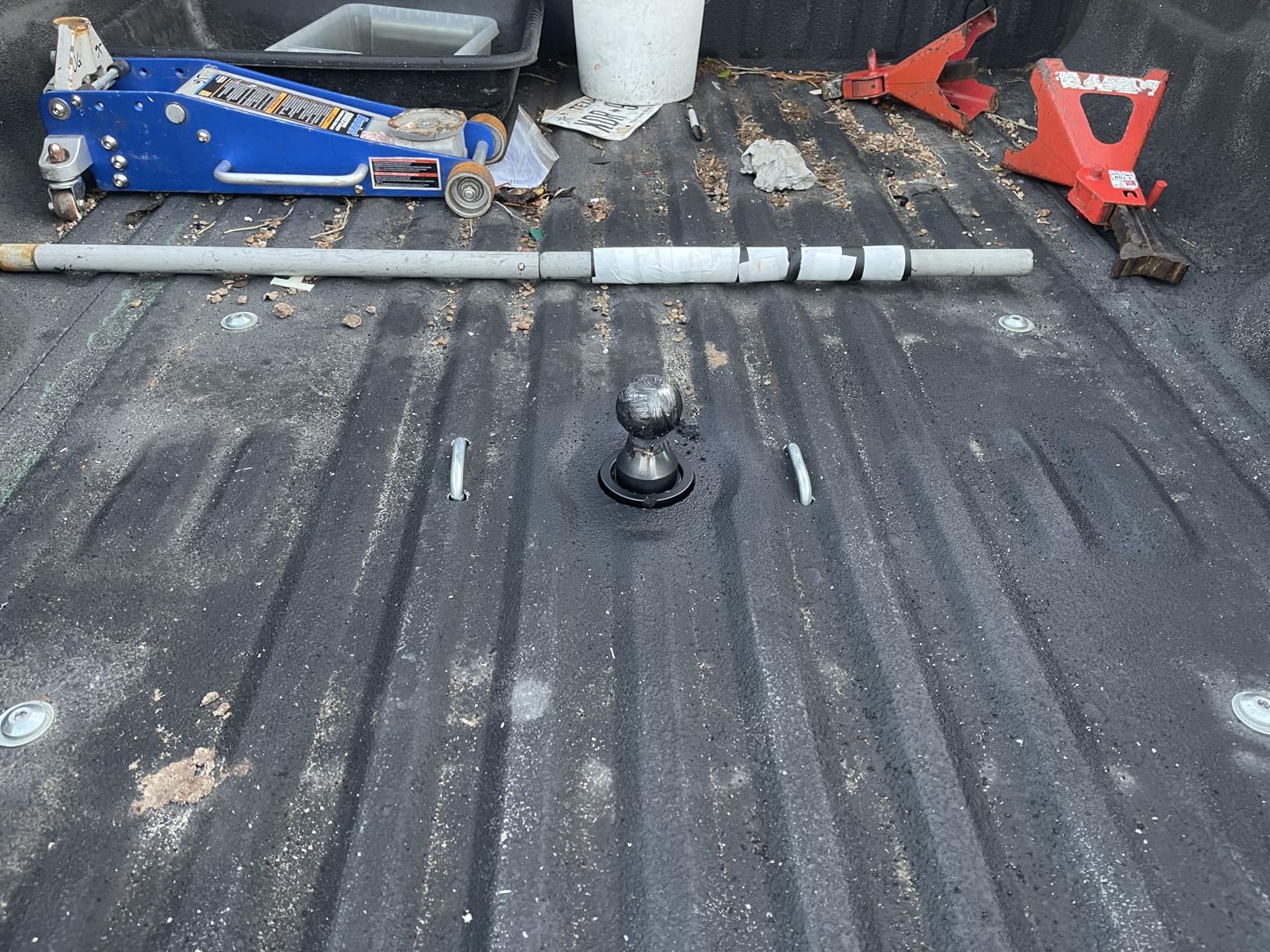 ECOTRIC Gooseneck Trailer Hitch Compatible with 99-16 F250 F350 | Compatible with 1999-2016 Ford F250 F350 Super Duty, 2-5/16-In. Flip-Over Ball, 30,000 lbs customer photo 1