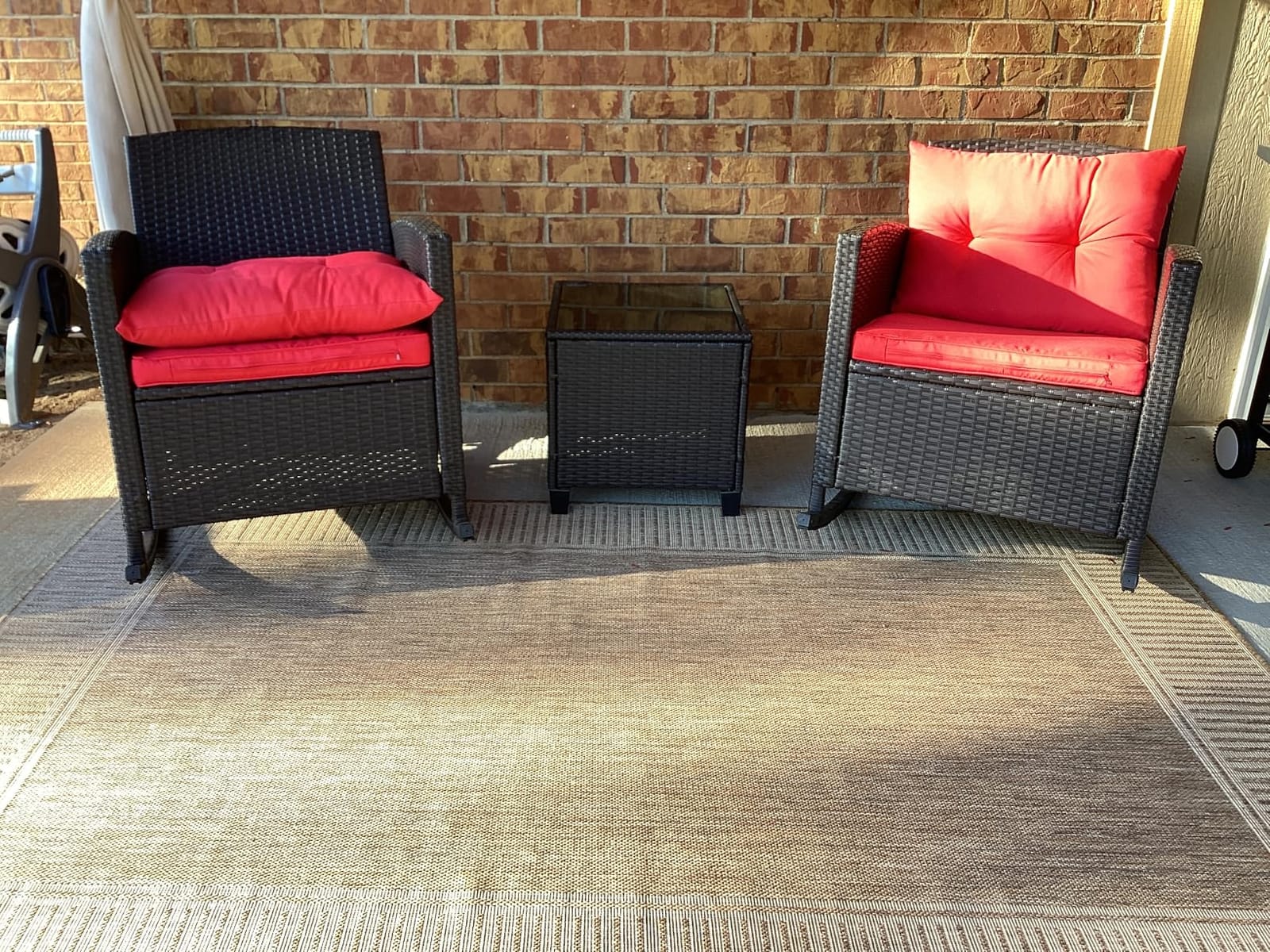 nuLOOM Asha Light Brown Bordered Indoor/Outdoor Area Rug, 5' x 8' customer photo 1