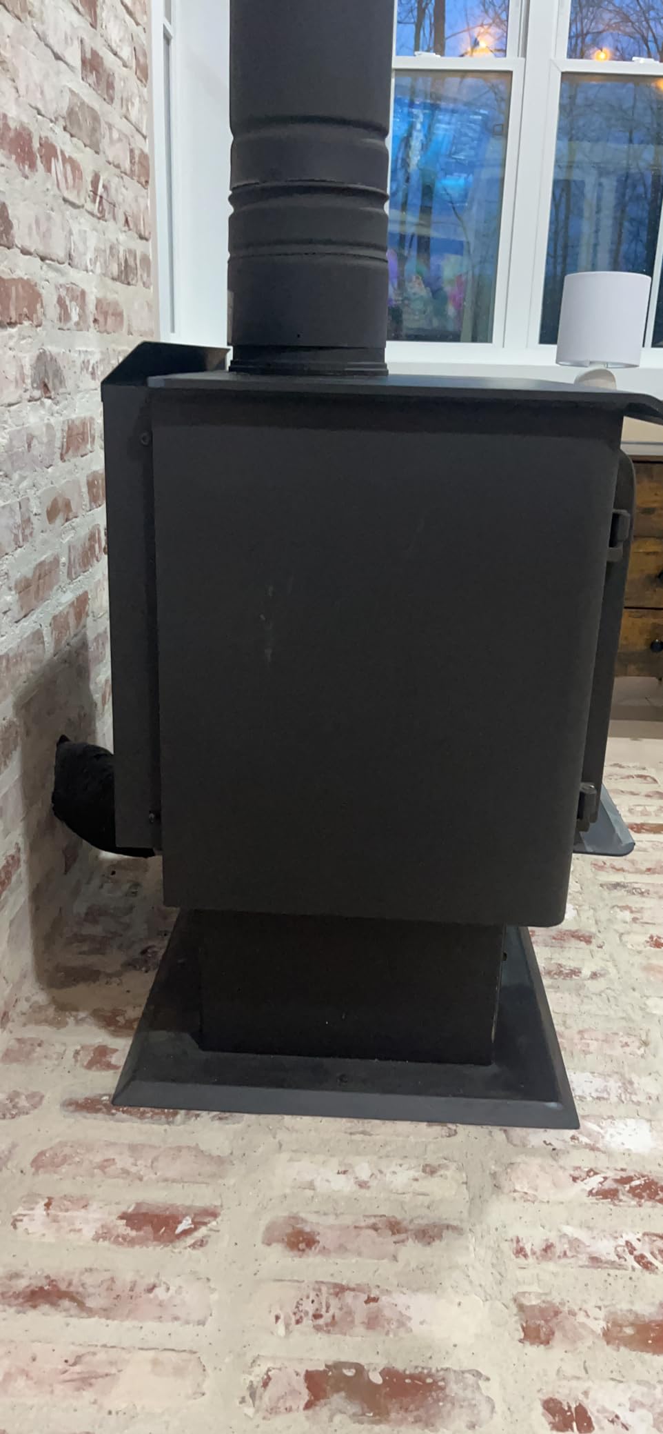 Ashley Hearth AW2020-P 2,000 sqft Wood Stove with Legs and Pedestal customer photo 2