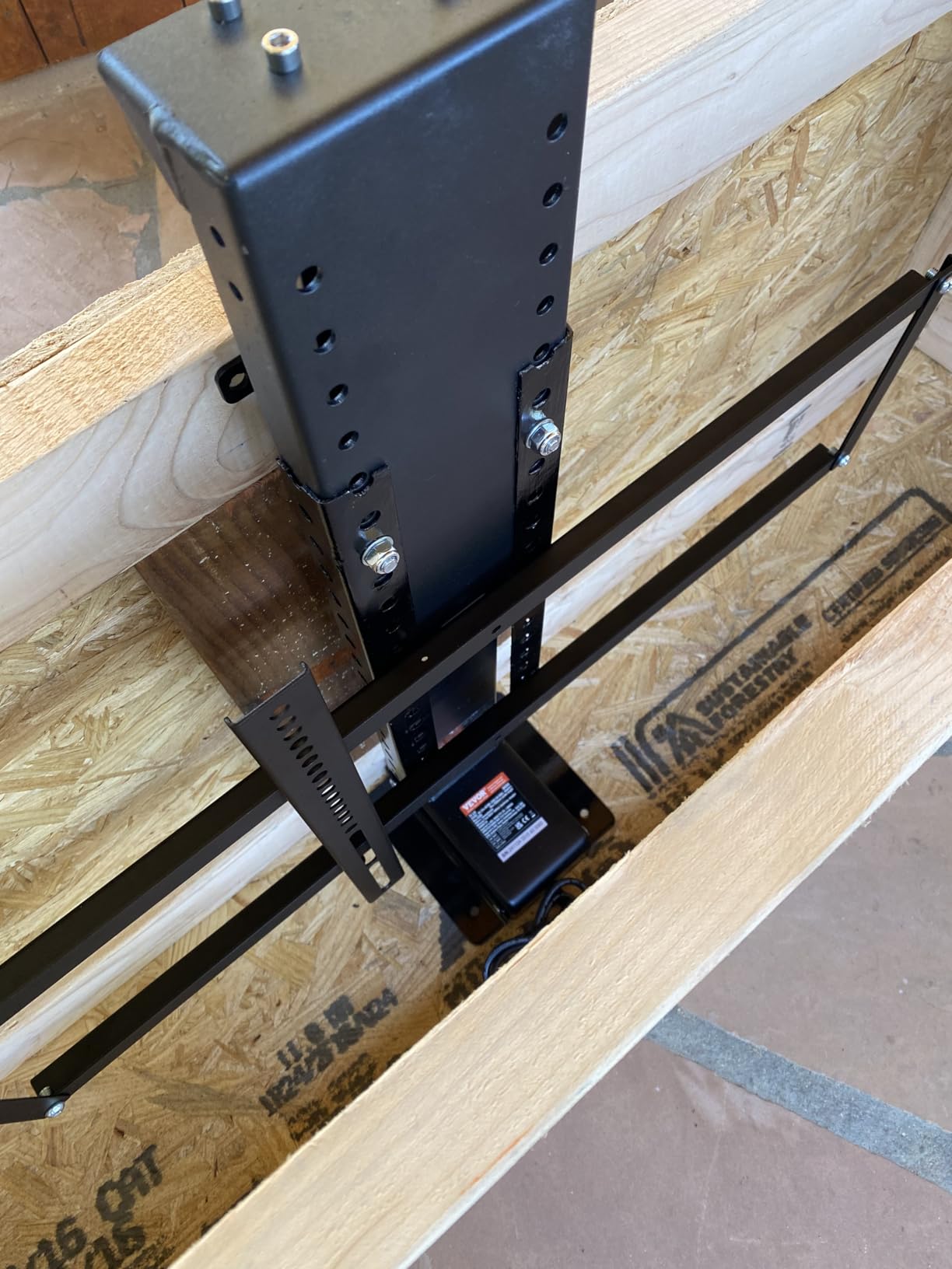 VEVOR Motorized TV Lift Stroke Length 39.4 Inches Motorized TV Mount Fit for 32-70 Inch TV Lift with Remote Control Height Adjustable 28.74-68.11 Inch, Load Capacity 154 Lbs customer photo 2