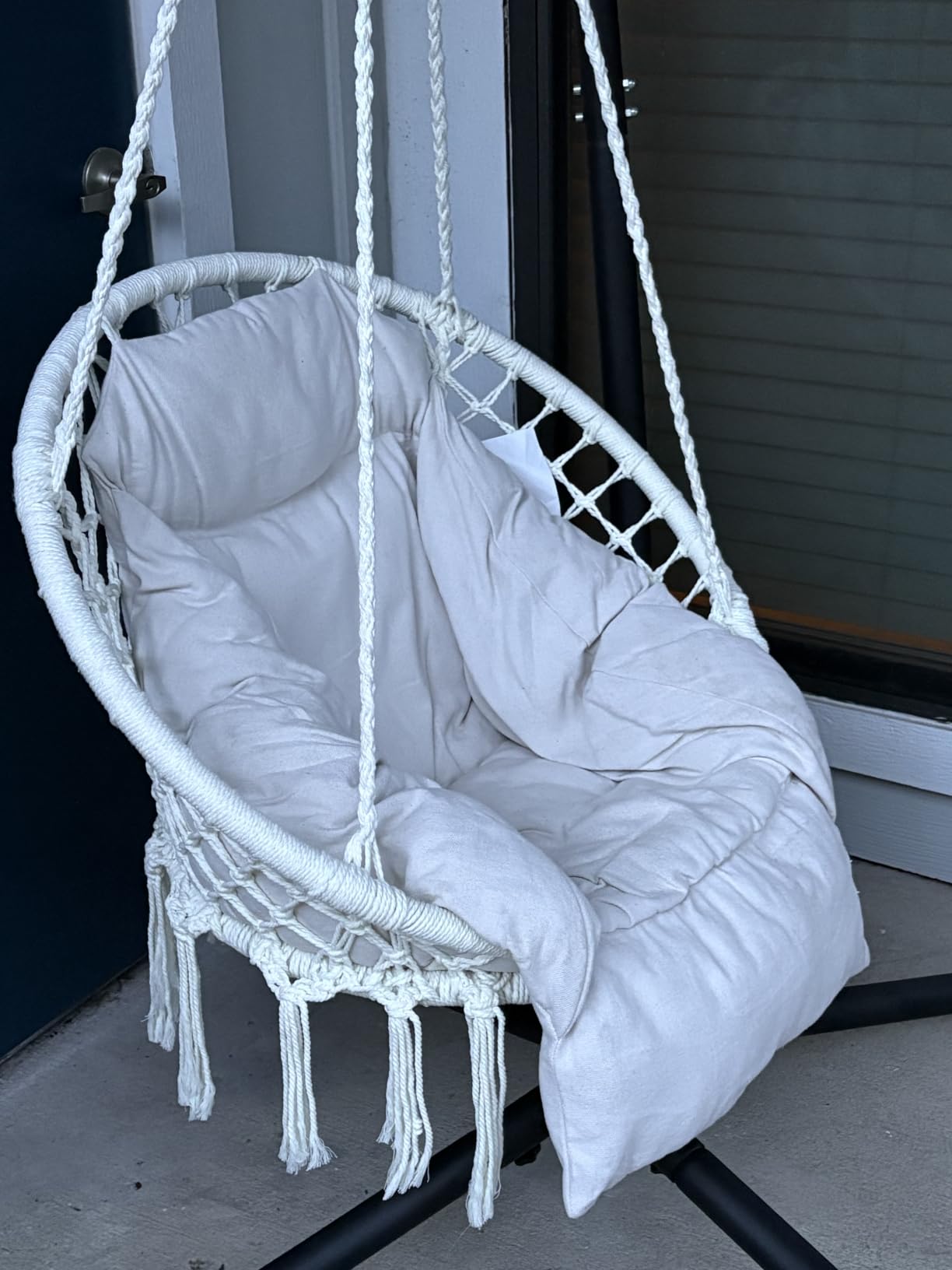 SONGMICS Hanging Chair, Boho Swing Chair with Large, Thick Cushion customer photo 2