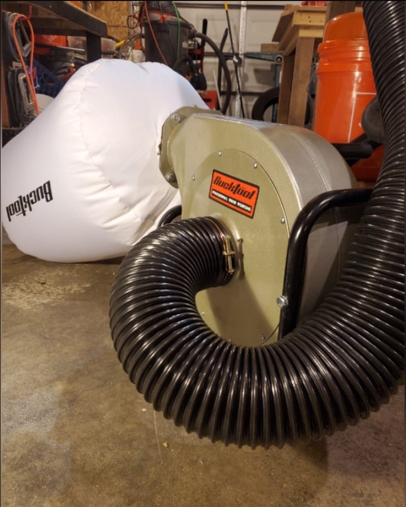 BUCKTOOL 1HP 6.5AMP Wall-mount Dust Collector with Remote Control and 2-micron Dust Filter Bag 550CFM Air Flow DC30A-1 customer photo 1