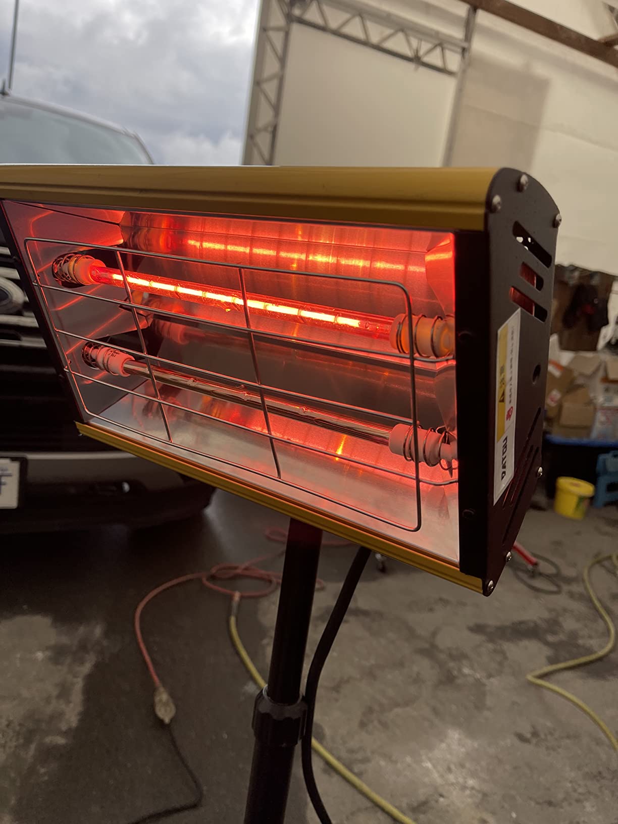 DATOUBOSS Infrared Paint Baking Lamp 2000w Curing Dryer Shortwave Drying Lamp with Bracket customer photo 2