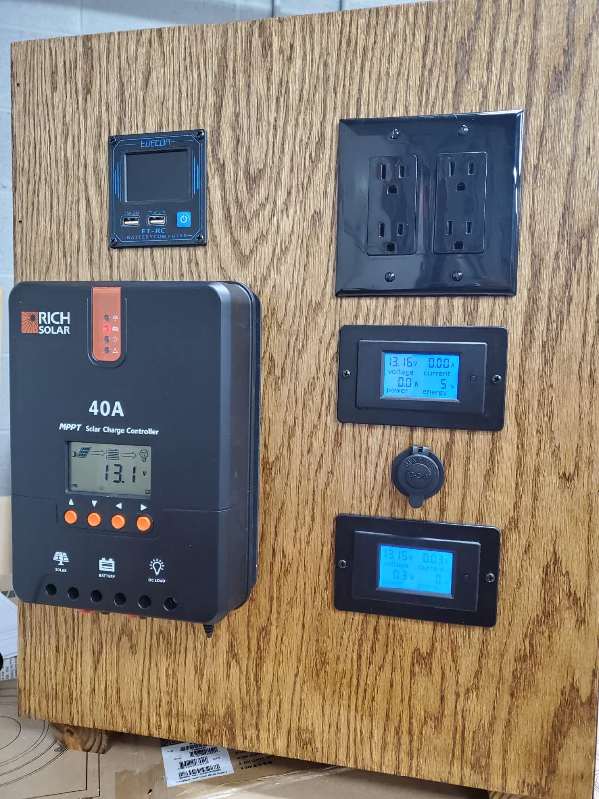 RICH SOLAR 400 Watt Premium Solar Kit - 2 Pack of 200W Panel, 40A MPPT Charge Controller, Mounting Z Brackets, Adaptor Kit, Tray Cables Set, Off-Grid 12V Solar Power System customer photo 1