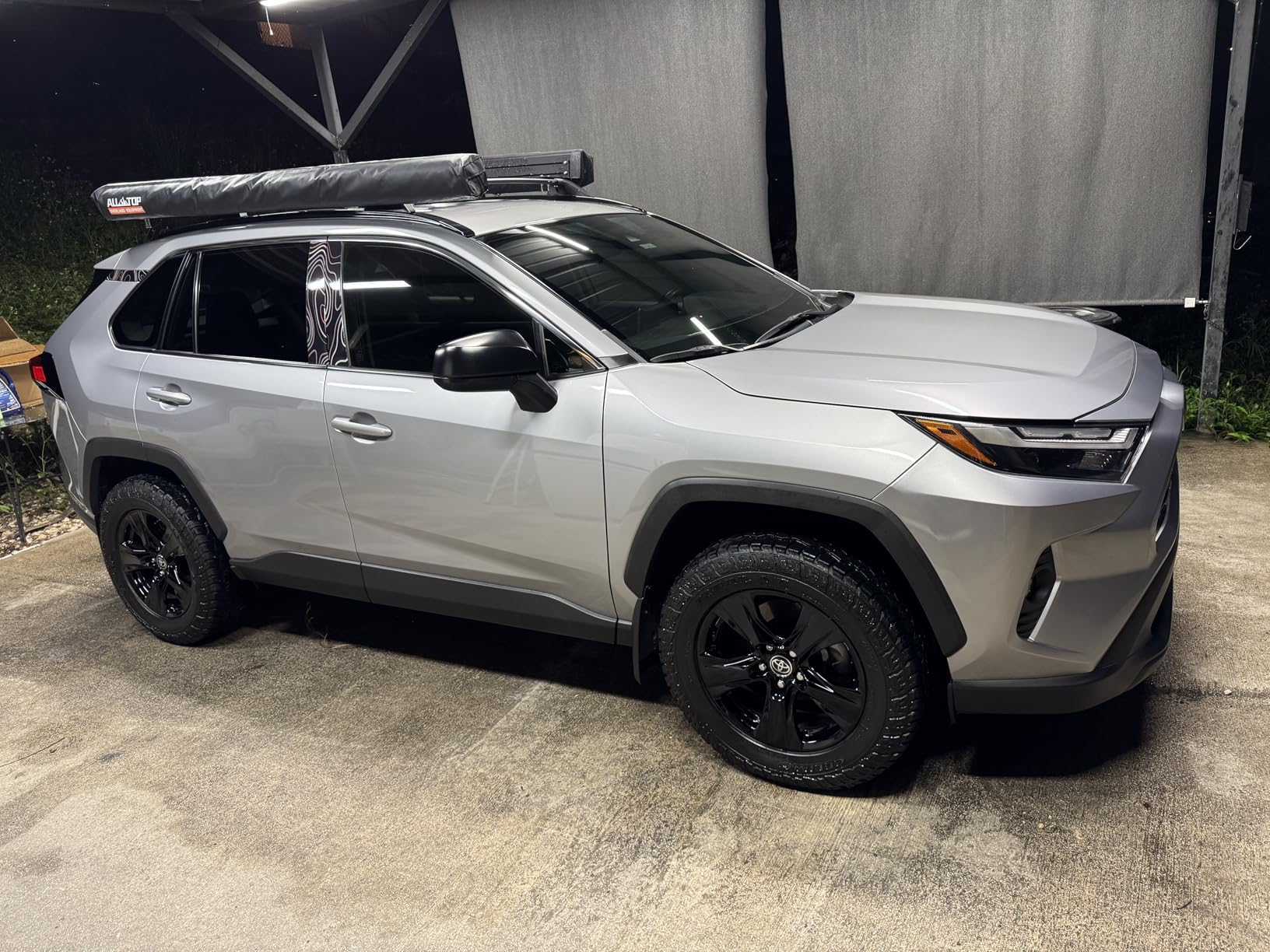 ALL-TOP Vehicle Awning 6.6'x8.2' Roof Rack Pull-Out Sun Shade UV50+, Weatherproof 4x4 Side Awning for Camping & Overland (Hardware Included) customer photo 2