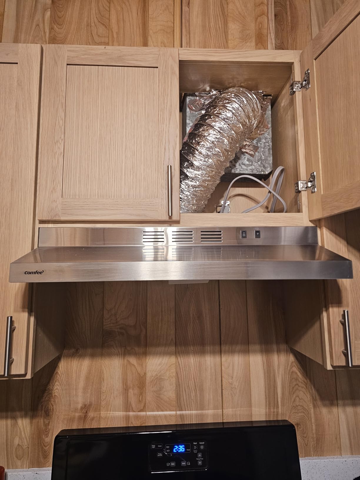 COMFEE' CVU30W2AST Range Hood 30 Inch Ducted Ductless Vent Hood Durable Stainless Steel Kitchen Hood for Under Cabinet with 2 Reusable Filter, 200 CFM, 2 Speed Exhaust Fan Silver customer photo 2
