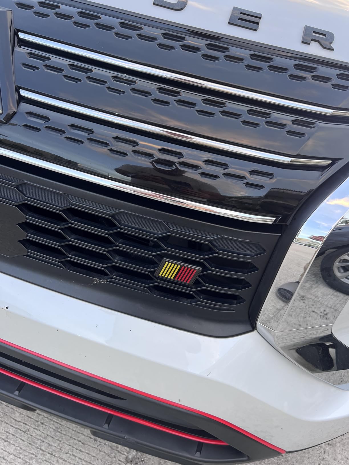 iJDMTOY Red/Yellow Ralliart Theme Stripe Grille Badge Emblem w/Rear Mounting Panel/Tooth Locks, Compatible with Mitsubishi Lancer Evolution Evo 10 Outlander Sports customer photo 1