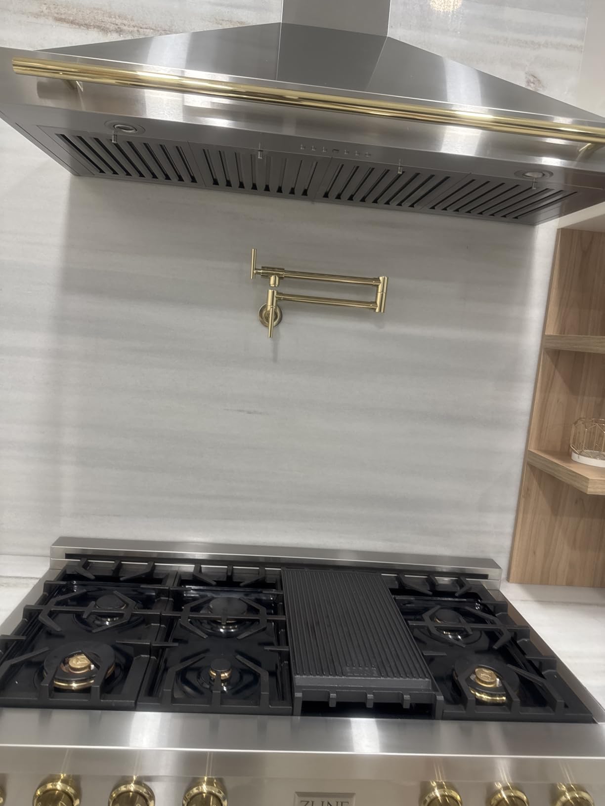 WOWOW Pot Filler Faucet Matte Black, Brass Pot Filler Wall Mount Kitchen Stove Faucet with Double Joint Swing Arms customer photo 1