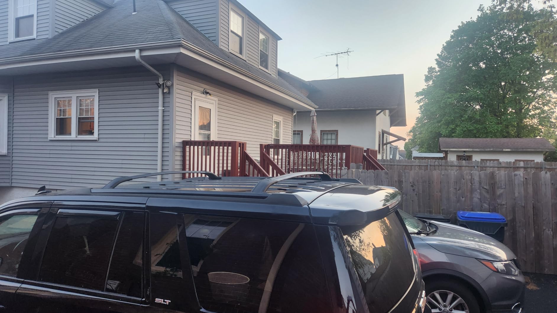 FINDAUTO Roof Rack Cross Bars for Cadillac Escalade ESV, for Chevy Suburban/Tahoe, for GMC Yukon XL 2015-2020, Adjustable Car Top Crossbar Rails with an Extra Strap, Cargo/Kayak/Bicycle Carrier customer photo 2