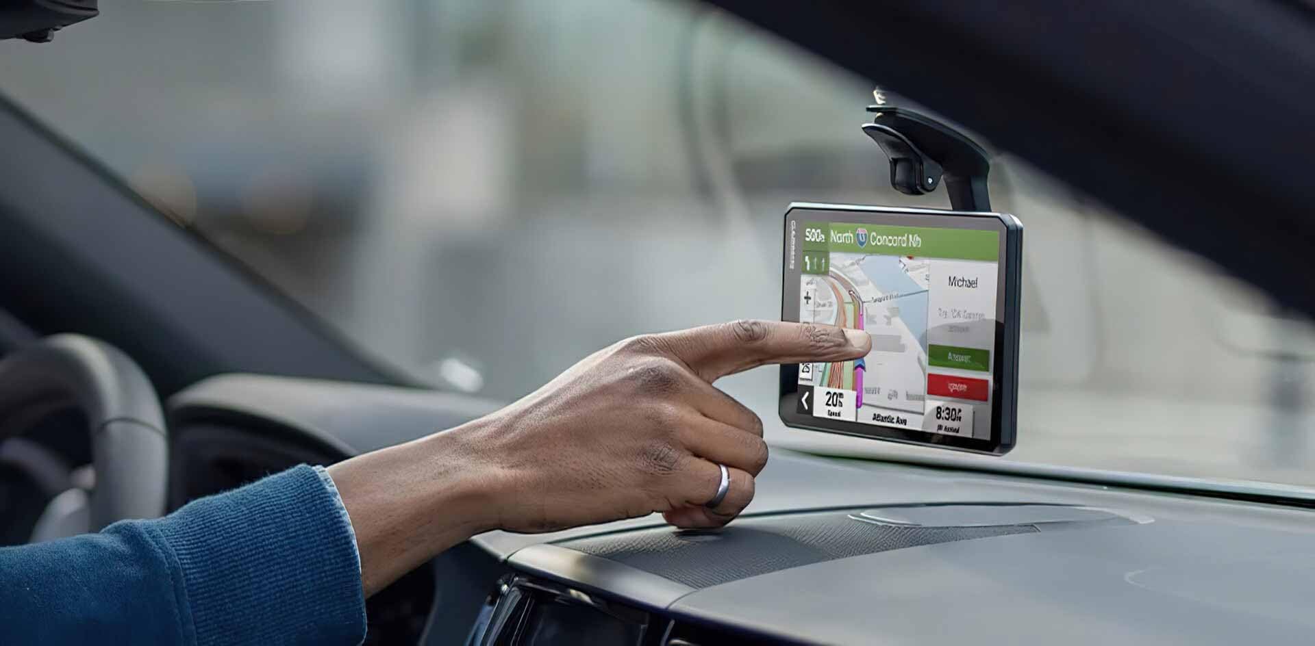 Garmin DriveSmart 66, 6-inch Car GPS Navigator with Bright, Crisp High-Resolution Maps and Garmin Voice Assist customer photo 2