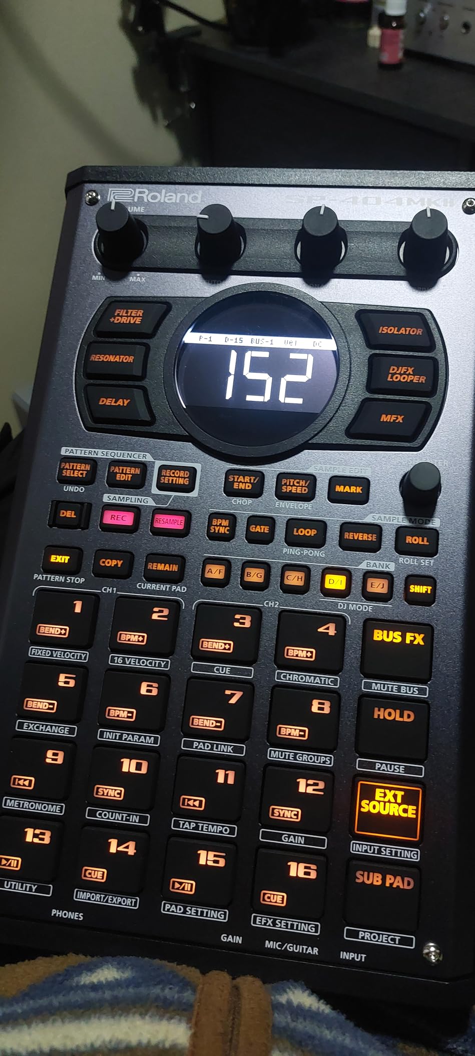 Roland SP-404MKII Creative Sampler and Effector | The Legendary SP-404 Beat Maker with Some Serious Upgrades, Fast workflow, 16GB Internal Storage, 32-Voice Polyphony customer photo 2