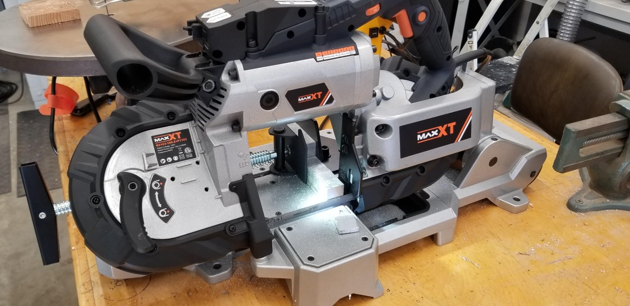 MAXXT Band Saw with Lightweight Aluminum Base, 10 Amp 5 Inch Deep Cut Bandsaw, Variable Speed Handheld Automatic Multipurpose Cut with Carrying Wheels Portable Metal Saw customer photo 1