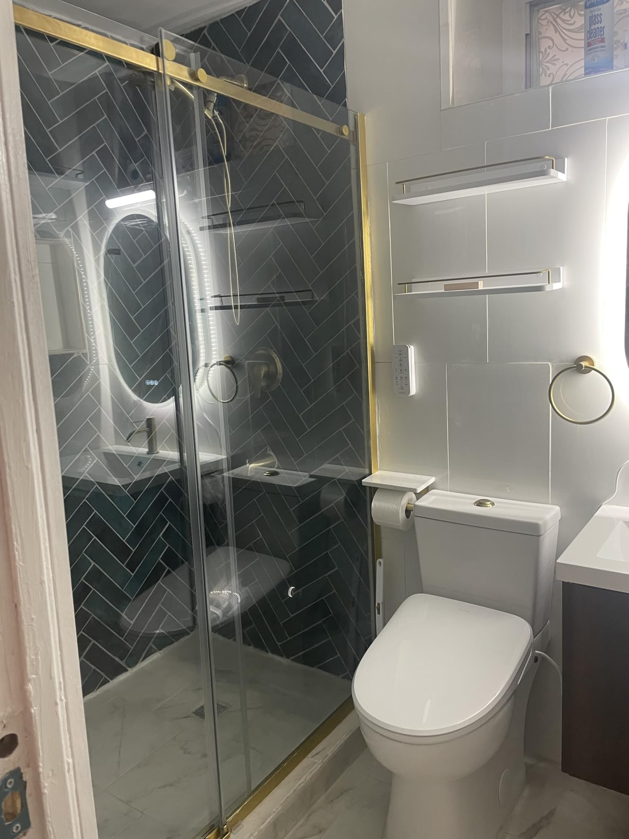 ALPHA BIDET UX Pearl Bidet Toilet Seat in Elongated White, Ultra Low Profile, Endless Warm Water, Arced Stainless Steel Nozzle, LED Nightlight, Dryer, Deodorizer, 3 Year Warranty customer photo 2