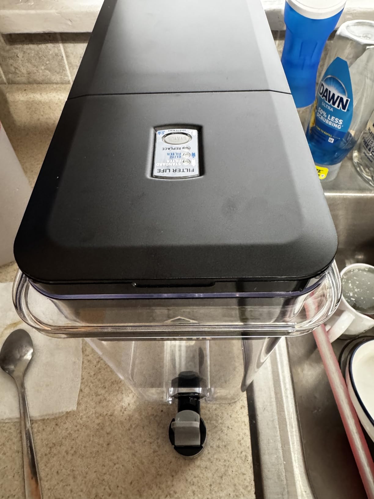 Brita XL 27 Cup Water Pitcher Dispenser, Includes 1 Elite Filter, Black | WQA and NSF/ANSI Certified, Reduces 99% Lead & Microplastics, Removes 30+ Contaminants, BPA-Free, Eliminates Chlorine Taste customer photo 2