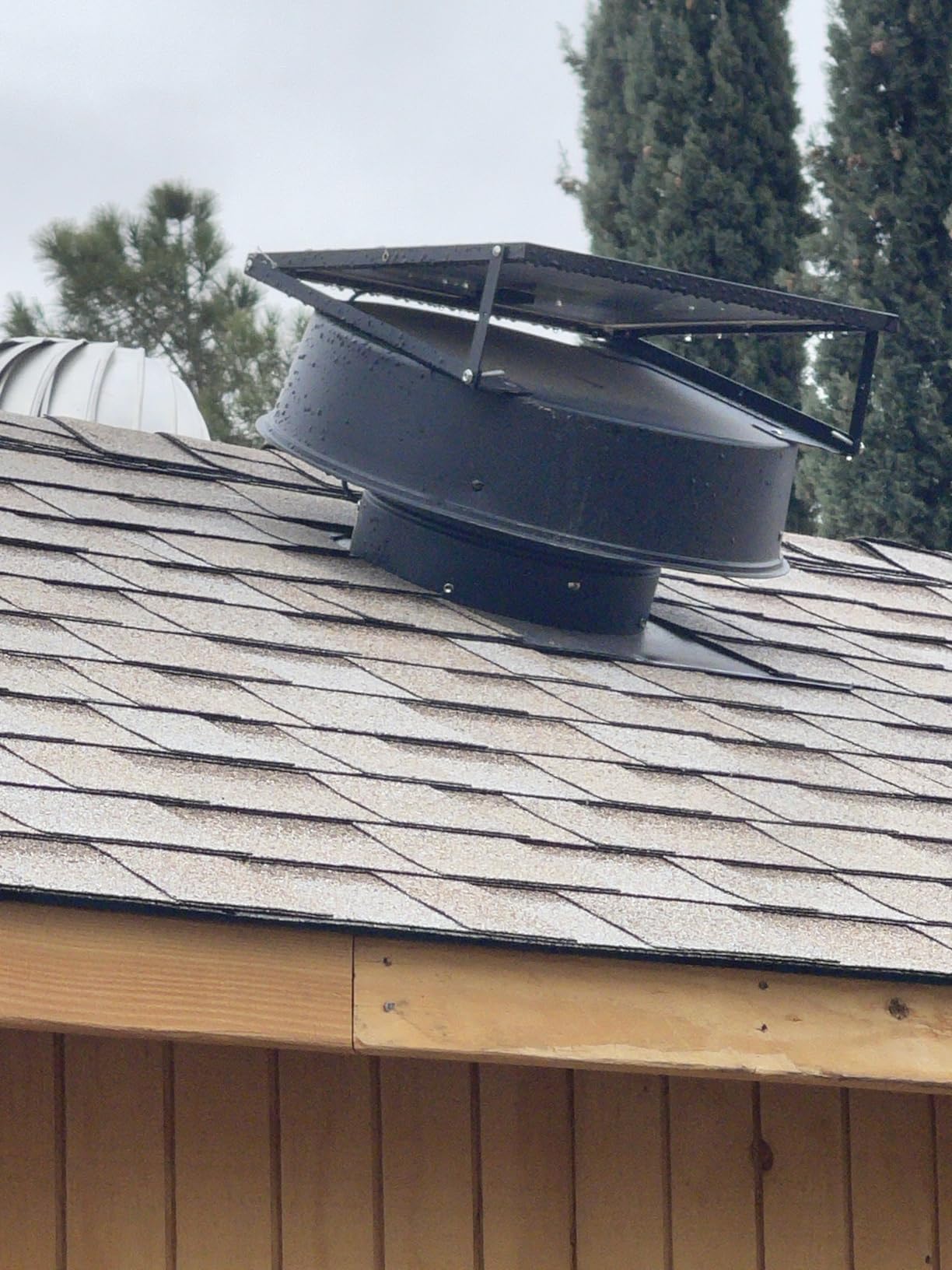 Solar Hybrid Attic Fan, 40 W 2100 CFM Roof Mount Exhaust Fan With AC Adapter, 75°F Thermostat Auto On/Off, Low Noise and Weatherproof for Home, Shop, RV, Garage & Shed customer photo 1