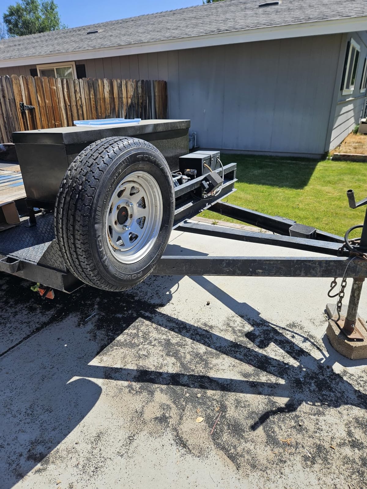 Trailer Spare Tire Mount for Utility,Spare Tire Carrier,Heavy Duty Holds up to 160 Lbs, Fits 4 & 5 & 6 Lugs Wheels on 4