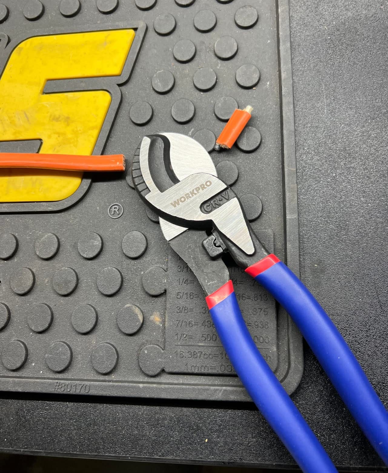 WORKPRO 9-1/4 inch High Leverage Cable Cutter, Heavy-Duty Cr-V Wire Cutter | Cuts 4/0 Aluminum, 2/0 Soft Copper & 100-Pair 24 AWG Communications Cable customer photo 2