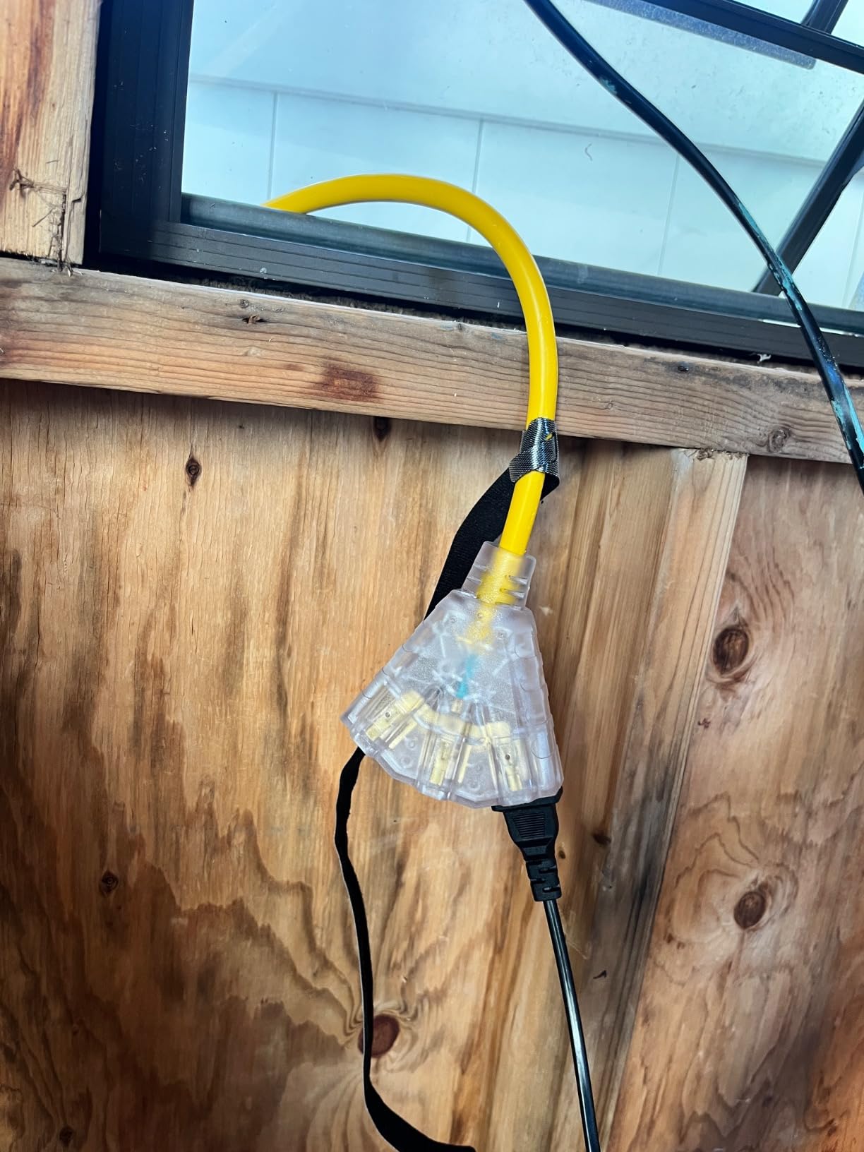 25Ft 12 Gauge Extension Cord with 3-Outlets | Heavy Duty Outdoor Extension Cord with Lighted end, 15A 1875W SJTW, ETL Listed - Great for Garage, Garden and Home, Yellow customer photo 2