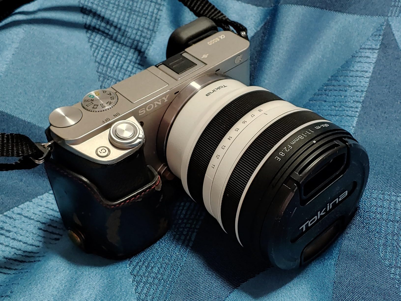 TOKINA ATX-m 11-18mm F/2.8 Lens for Sony E Mirrorless Cameras (Black) customer photo 1