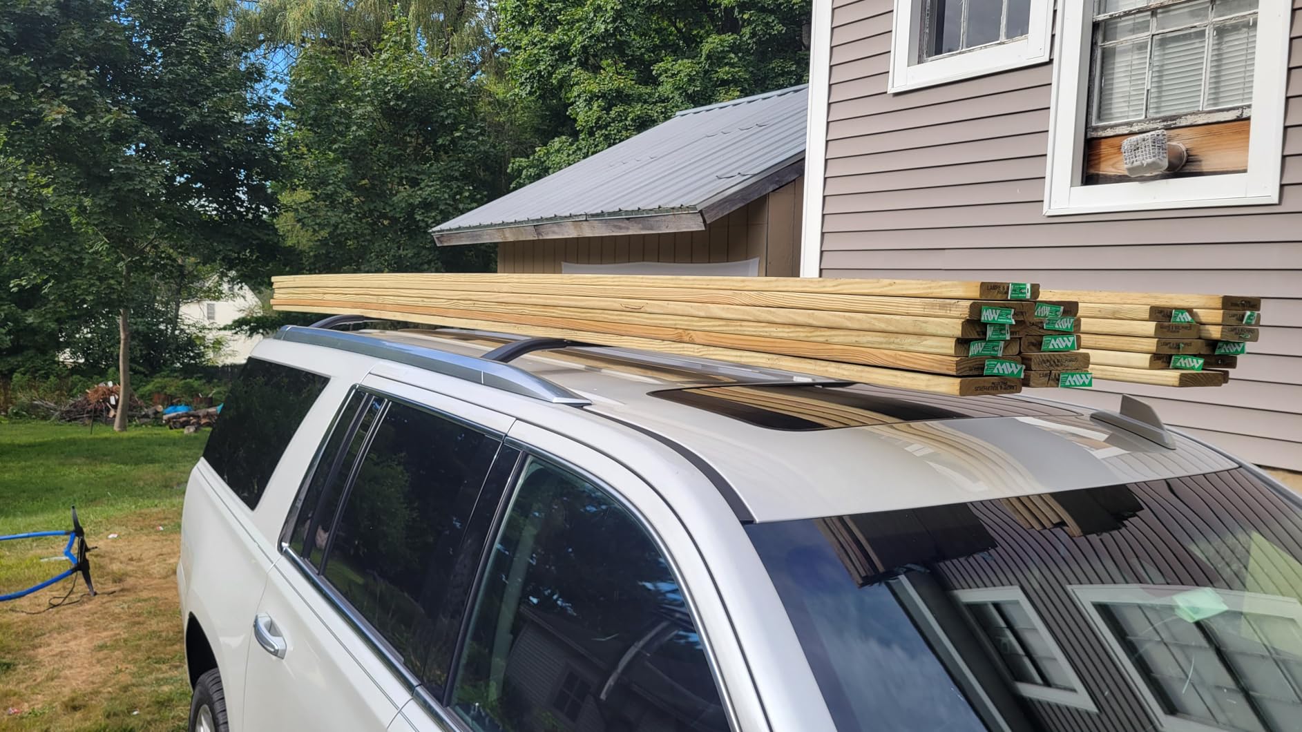 Roof Rack Cross Bars for 15-20 Chevy Tahoe & Suburban & Yukon & Escalade | 2015-2020 Chevrolet Tahoe/Suburban GMC Yukon/Yukon XL/Cadillac Escalade/ESV, 220LBS Lockable Heavy Duty Roof Rail Crossbars customer photo 2