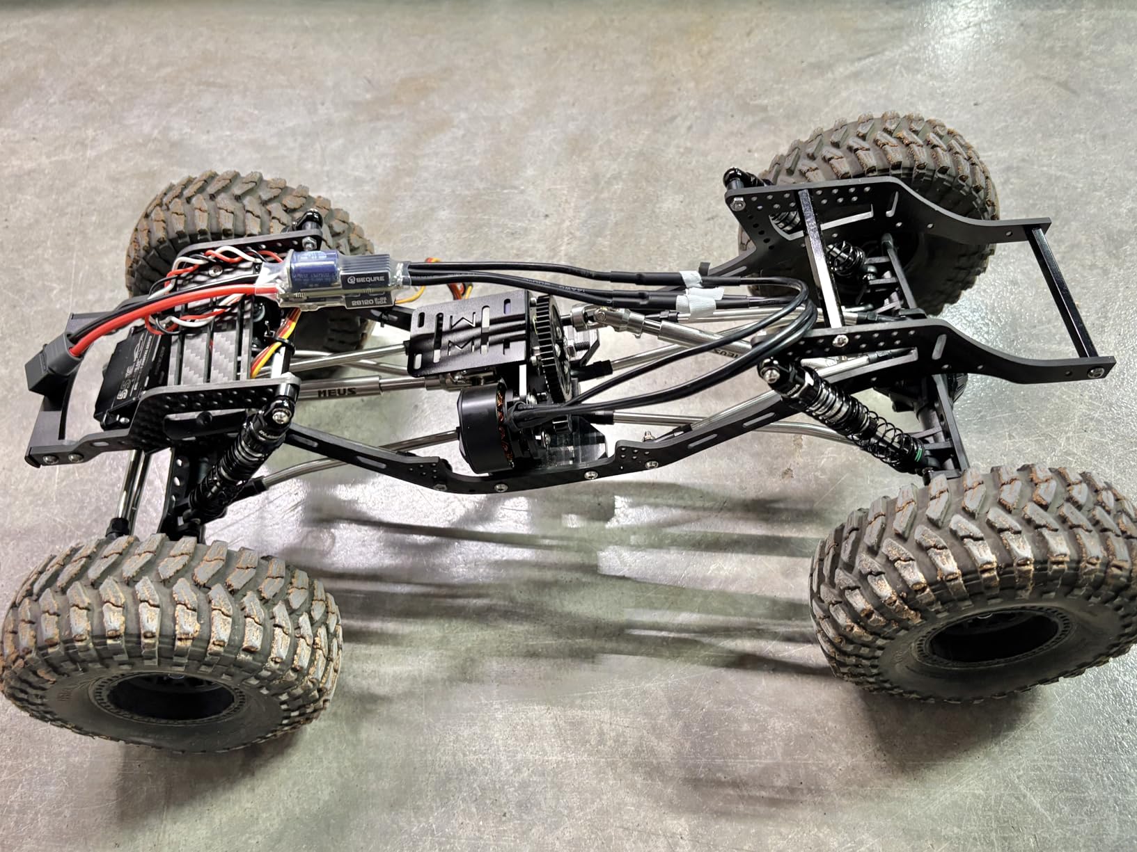 RC Frame Chassis Kit for 1/10 RC Rock Crawler, Gen2 Carbon Fiber LCG Chassis Rails Kit, 72g Lightweight Thickened Cheater Rigs Frame Rails for Axial SCX10 (Gen2 LCG Chassis Kit) customer photo 2